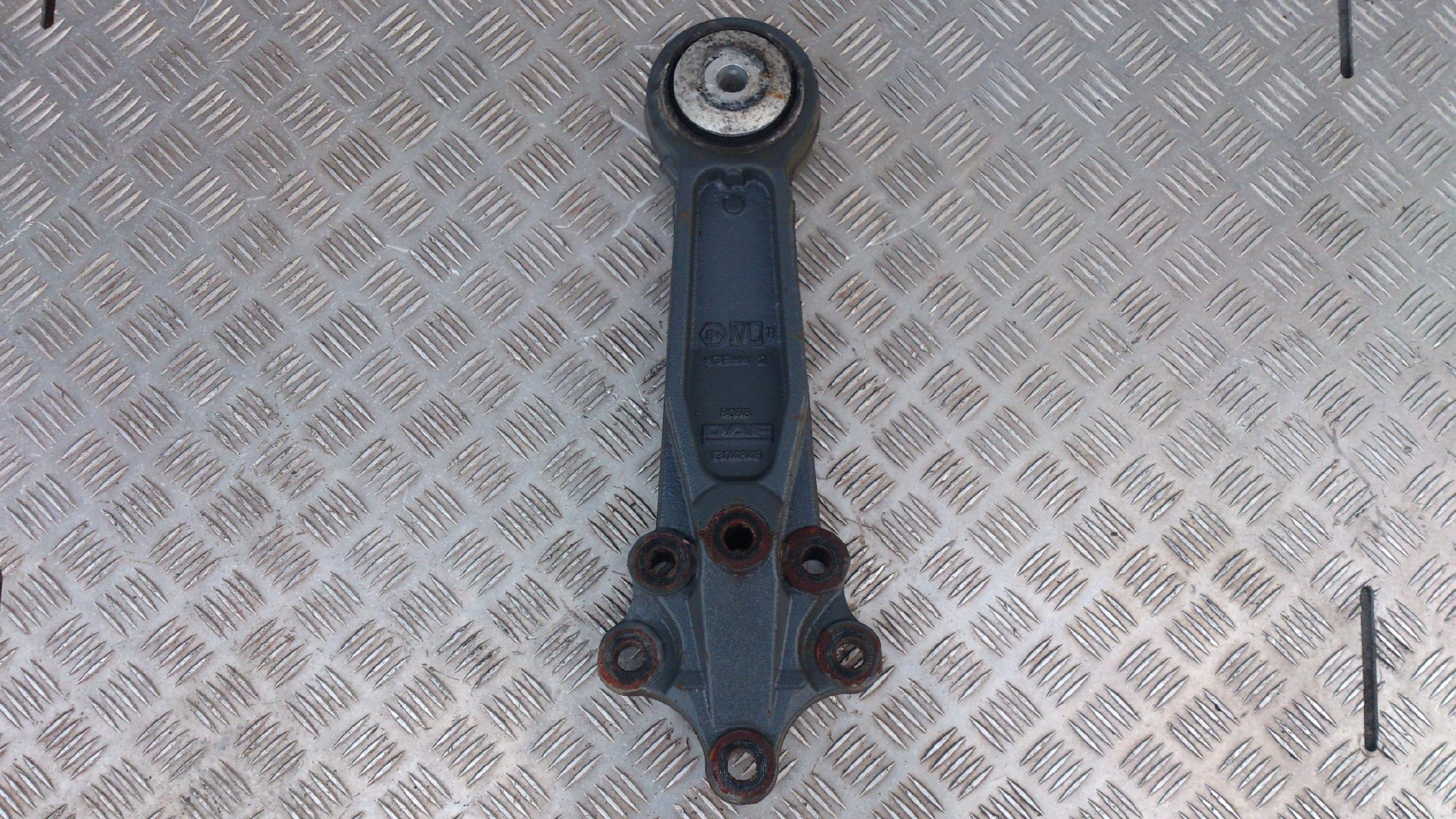 WSPORNIK ŁAPA KABINY DAF XF 105