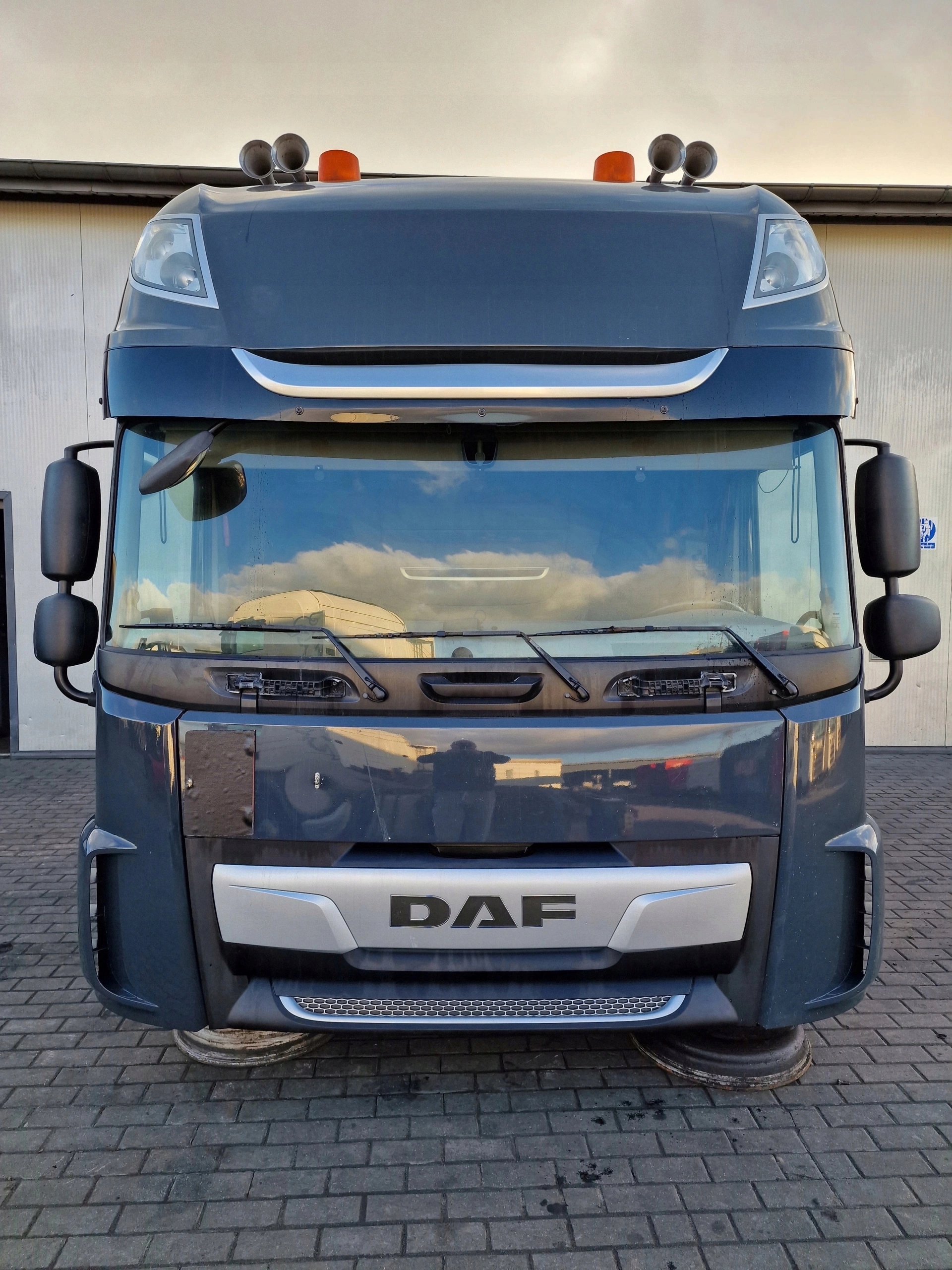 KABINA DAF XF 106 480 LIFT EURO 6