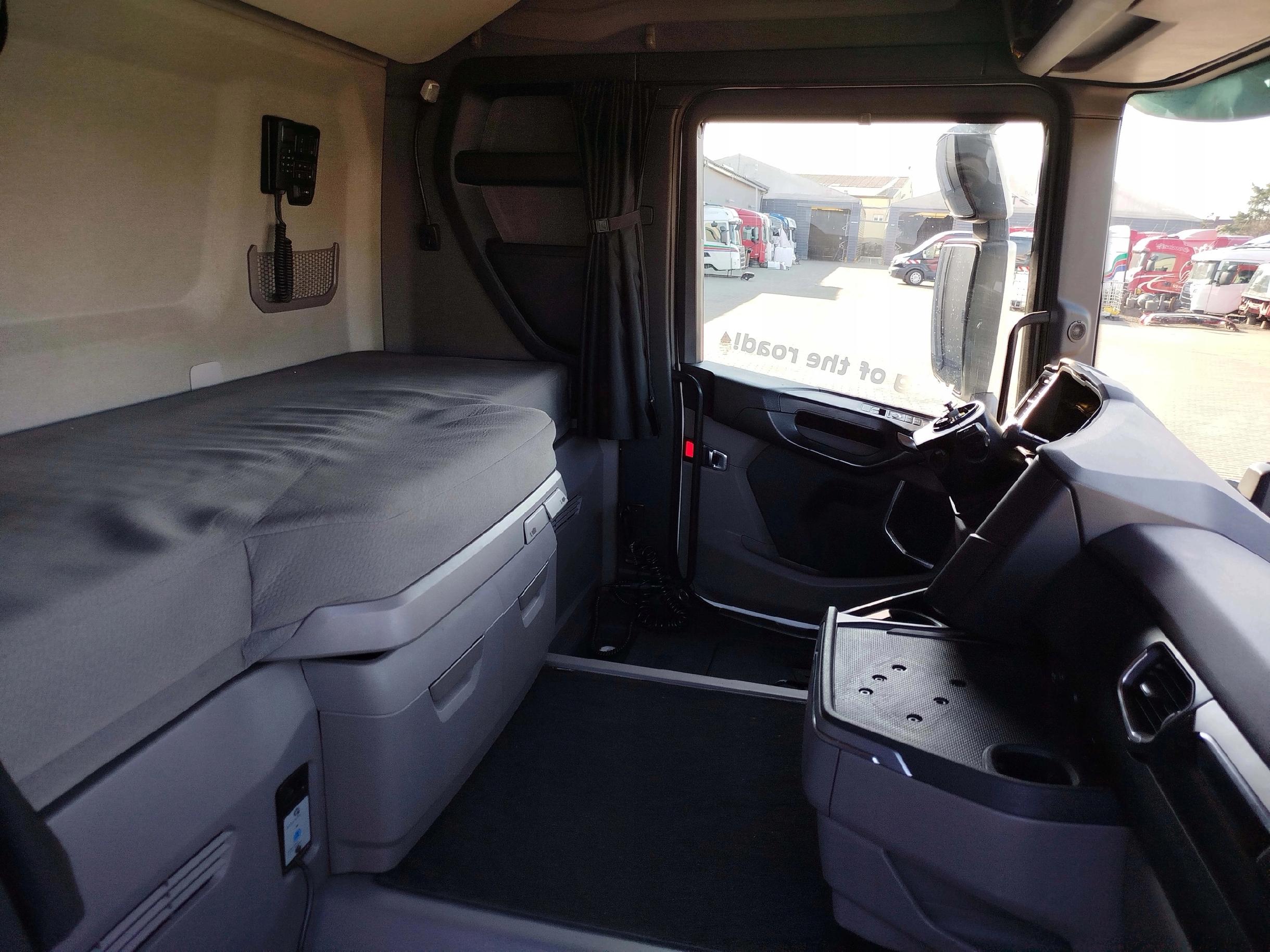 KABINA SCANIA R NTG - obrazek 9
