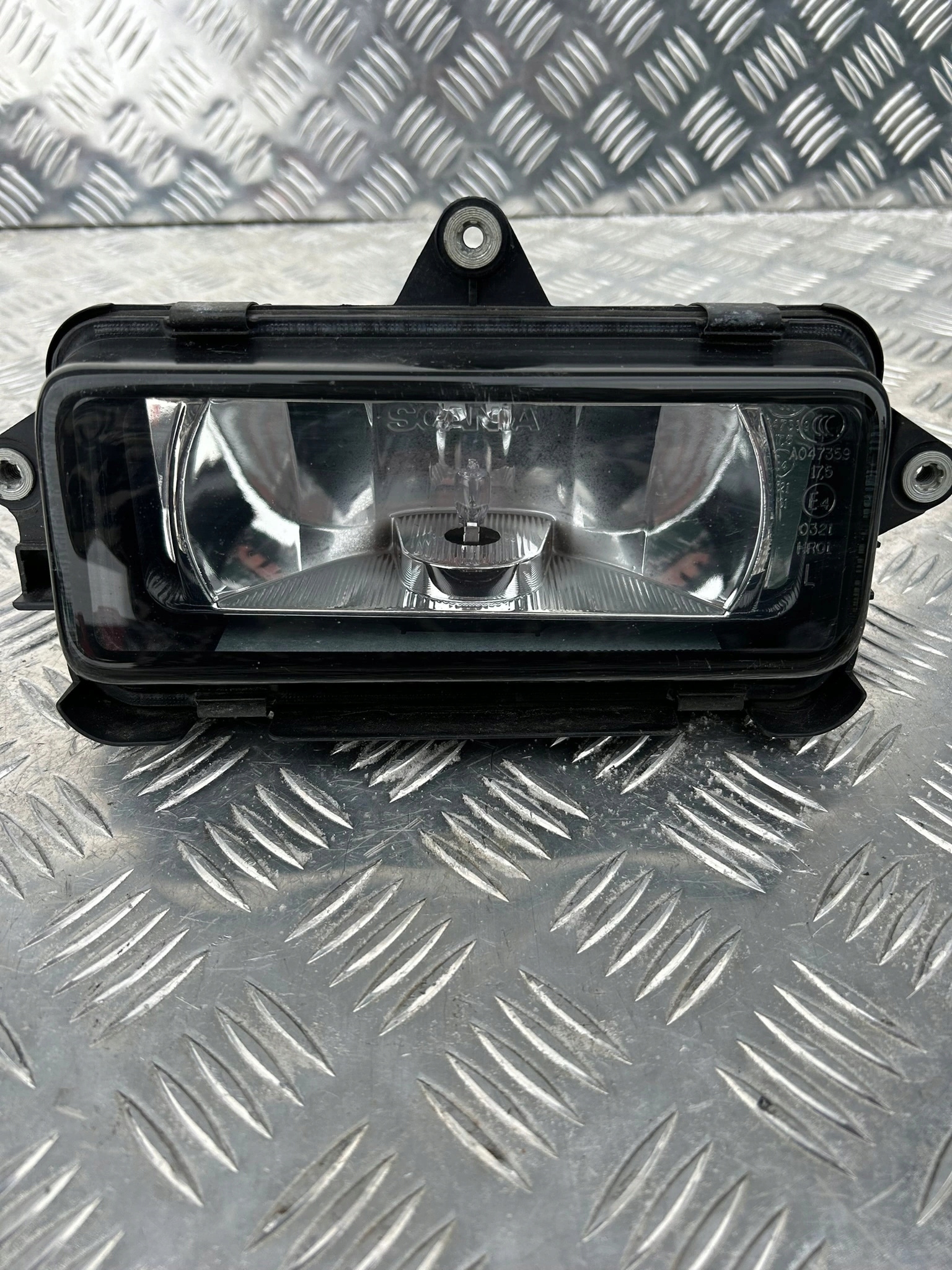 HALOGEN DACHOWY GLOBU SCANIA NEXT GEN NTG LEWY - obrazek 2