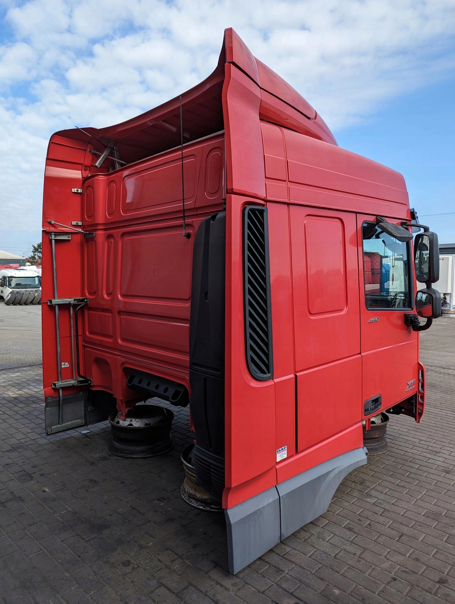 KABINA DAF XF 106 2014 ROK SC - obrazek 3