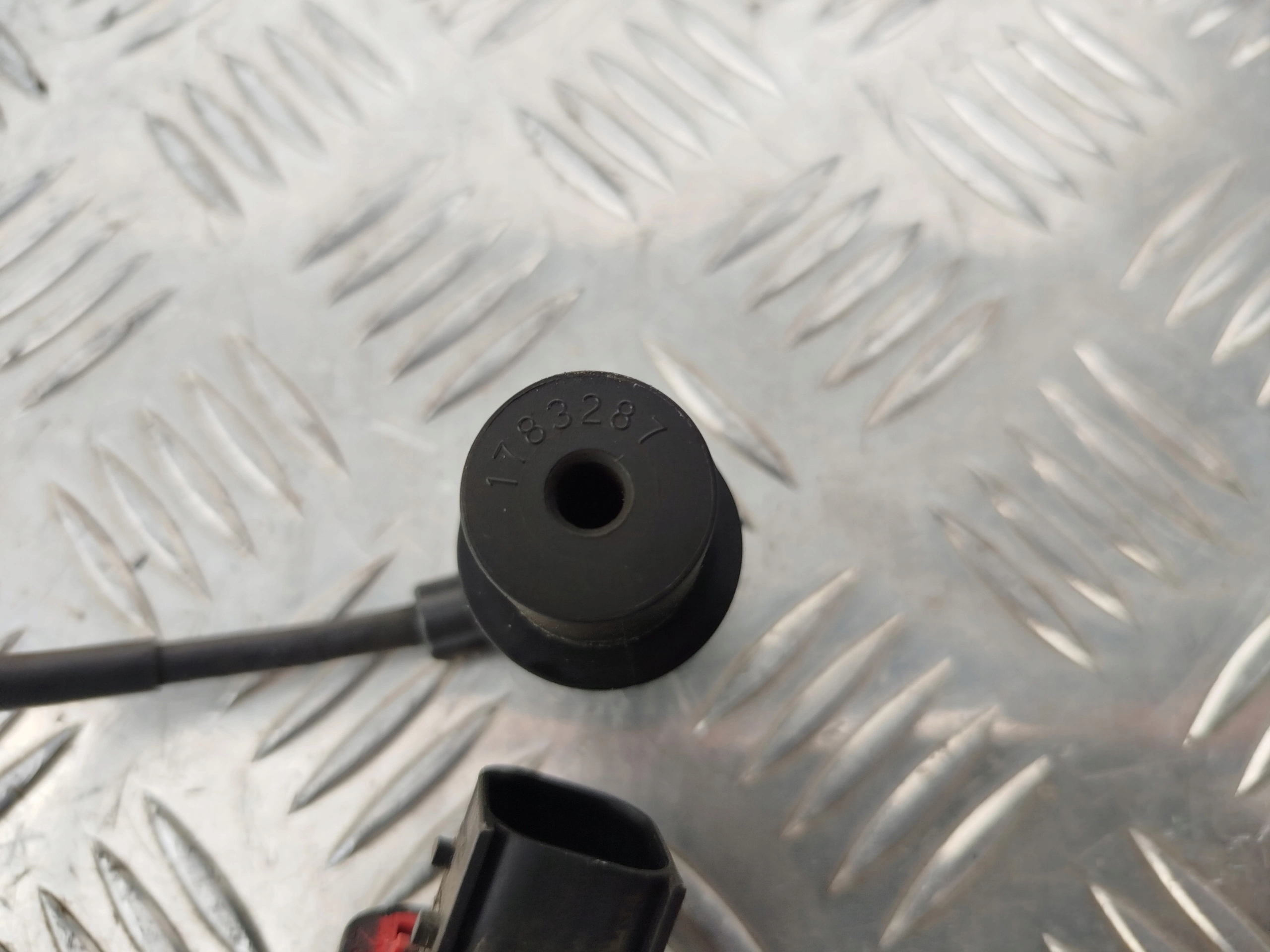 CZUJNIK WYBIERAKA SKRZYNI BIEGÓW SCANIA - obrazek 4