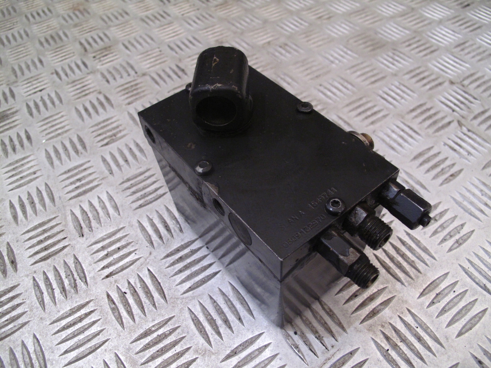 POMPKA PODNOSZENIA WYWROTU KABINY SCANIA R - obrazek 2