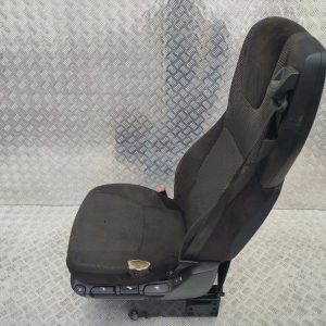 FOTEL KIEROWCY PNEUMATYCZNY DAF XF 106