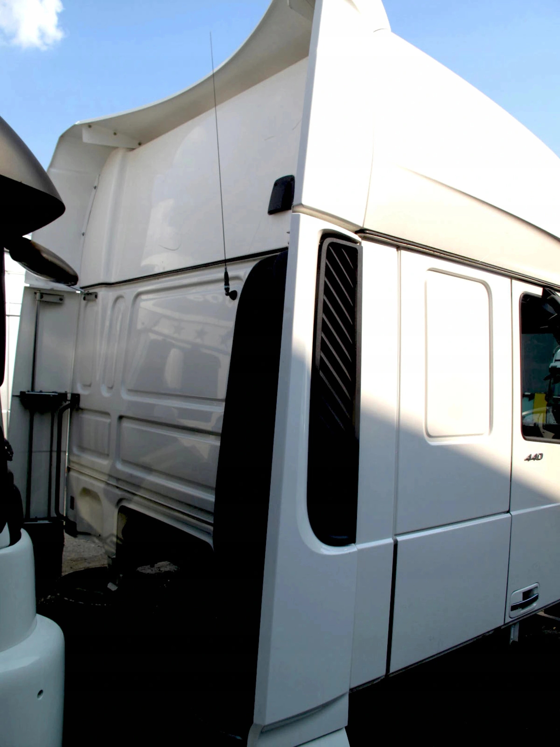 KABINA DAF XF 106 EURO 6 SSC 440 AUTOMAT - obrazek 4