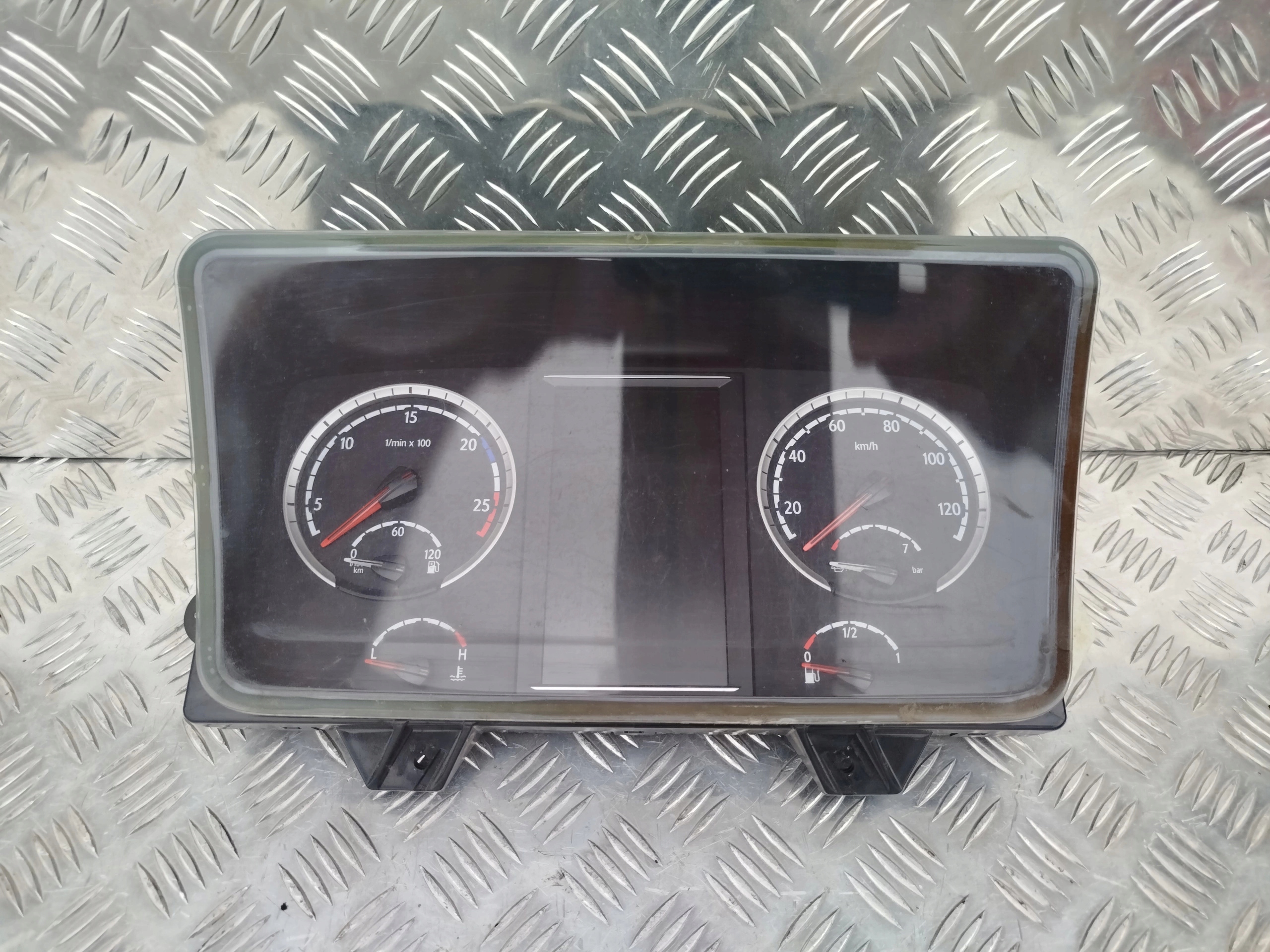 ZEGARY DUŻY WYŚWIETLACZ SCANIA STREAMLINE EURO 6