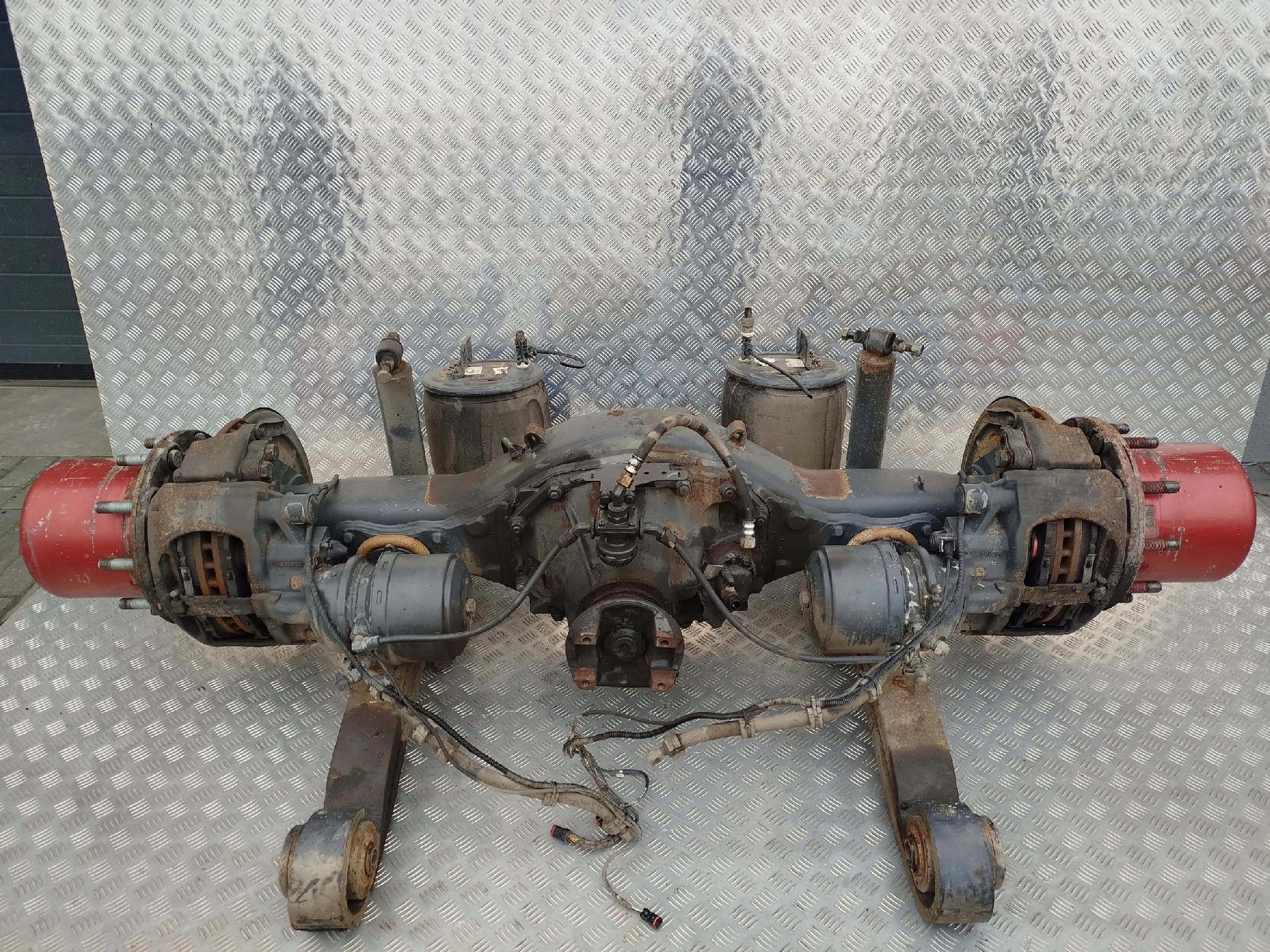 OBUDOWA POCHWA MOSTU SCANIA RP 835