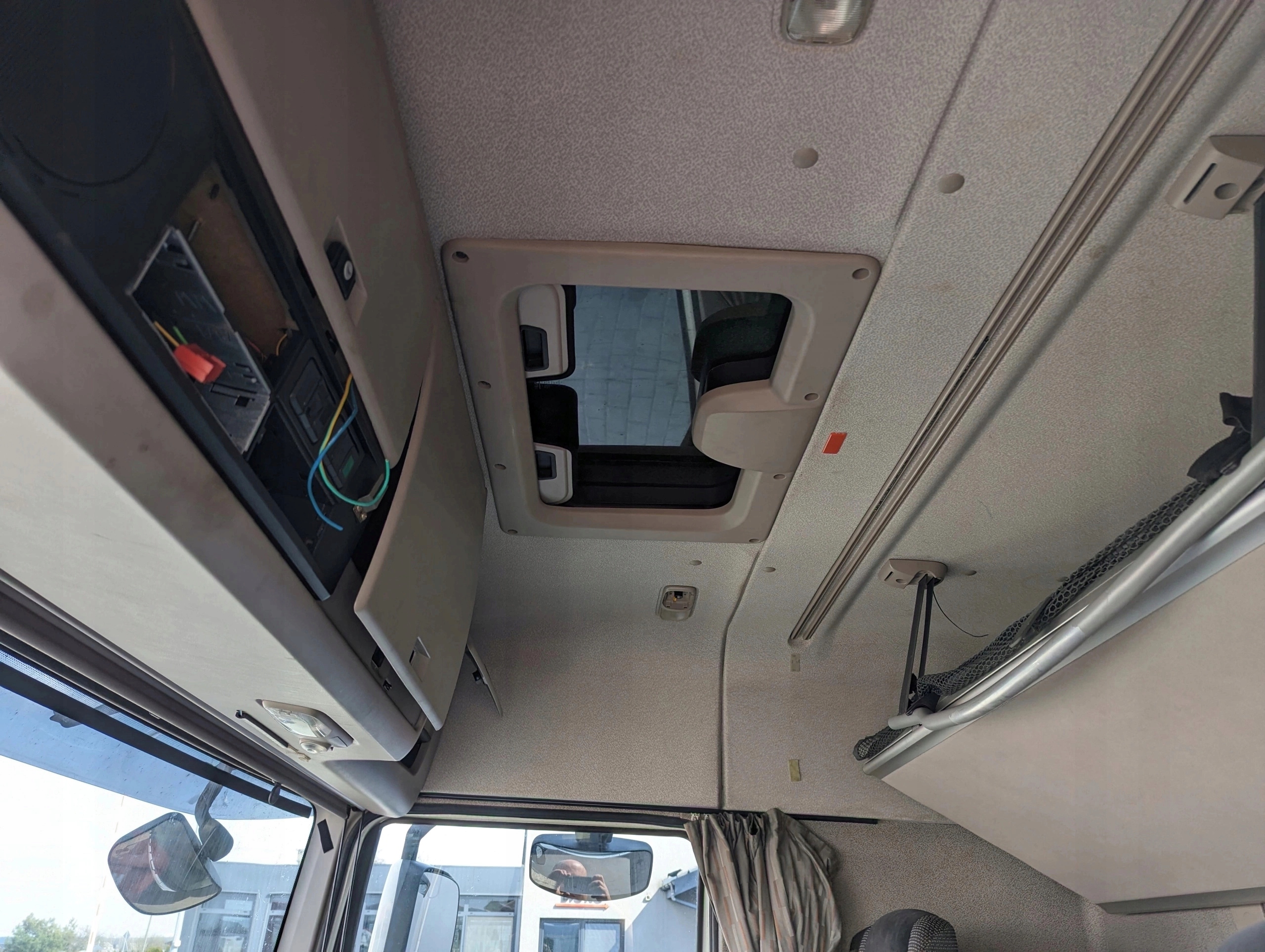 KABINA DAF XF 106 SC - obrazek 8