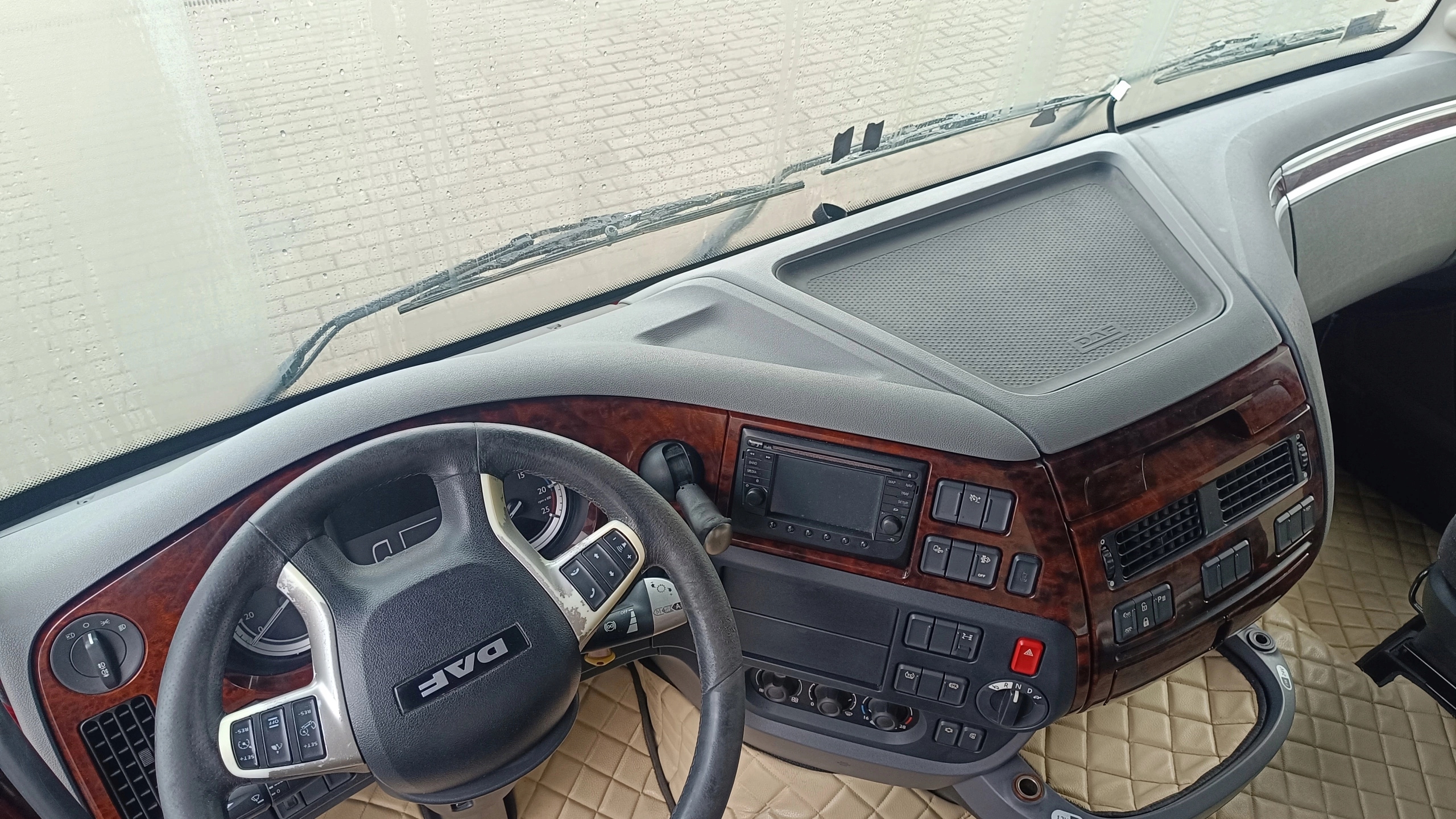 KABINA DAF XF 106 SSC - obrazek 10