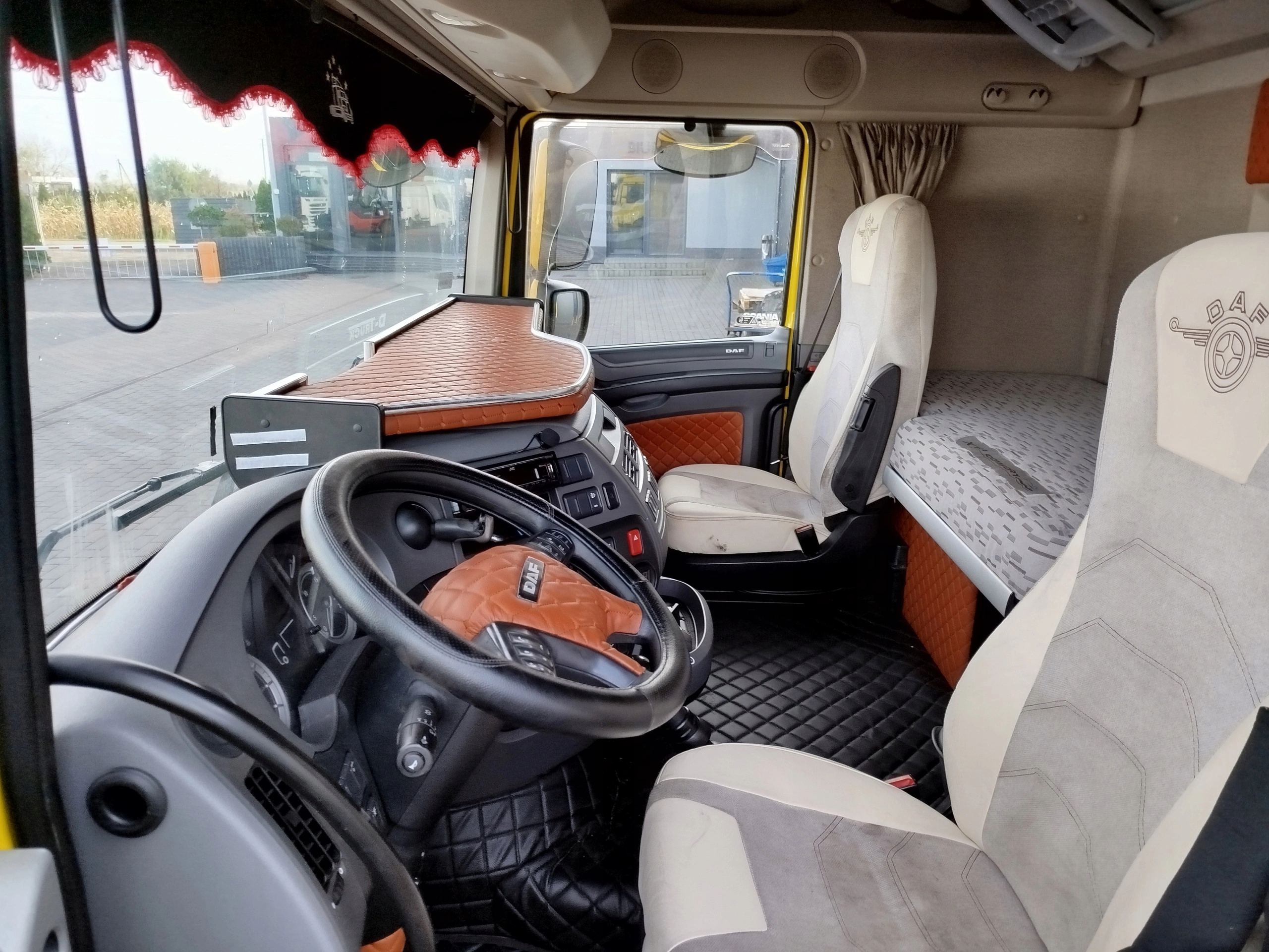 KABINA DAF XF 106 - obrazek 8