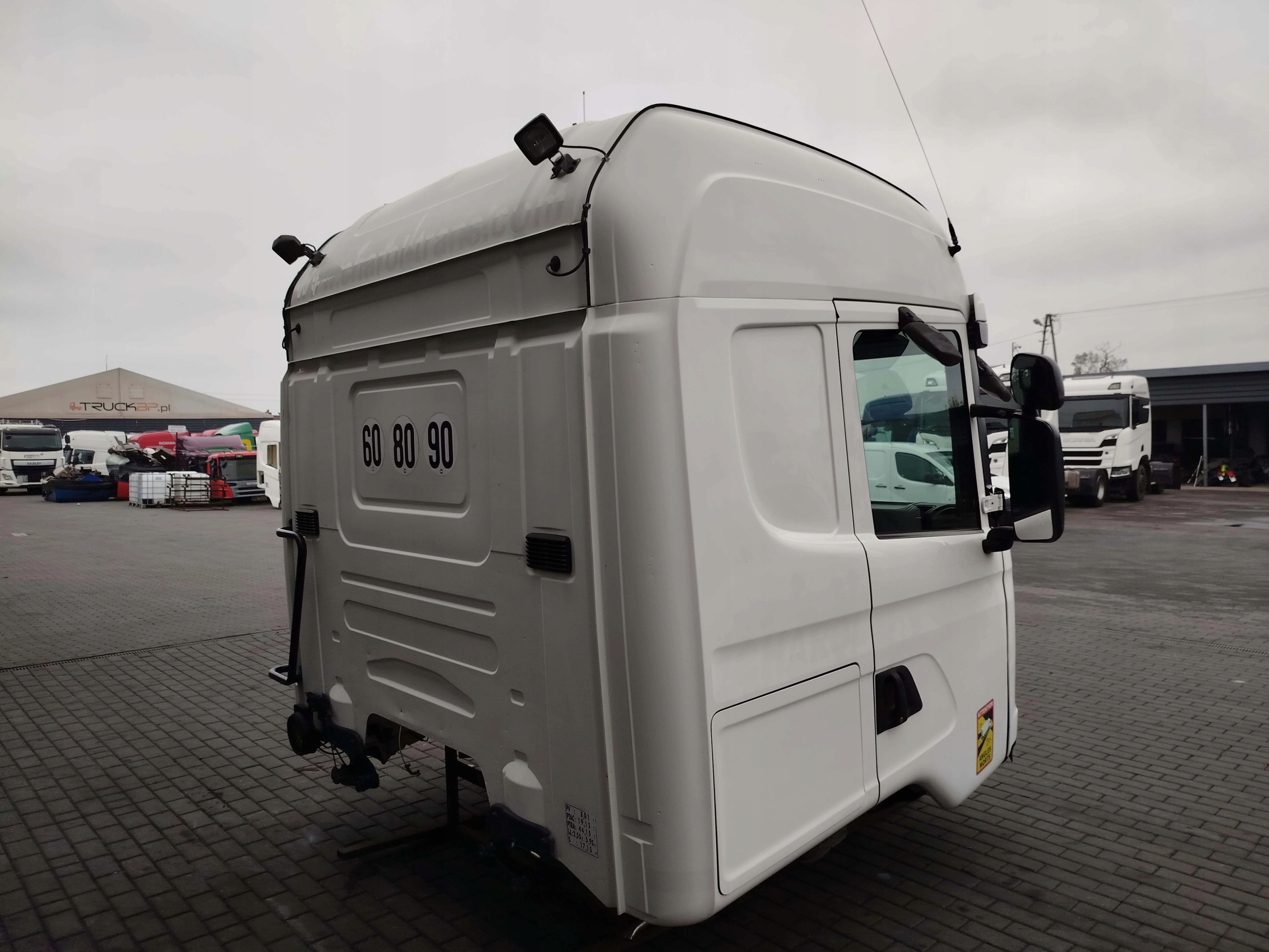 KABINA SCANIA R STREAMLINE - obrazek 4