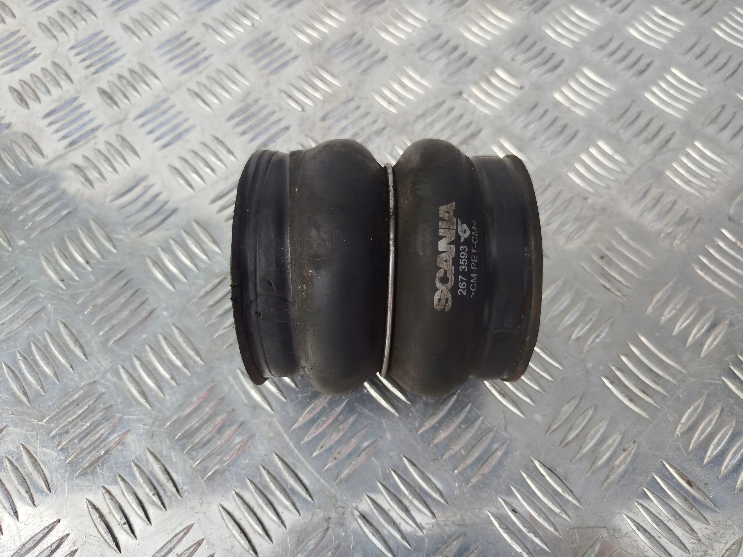 RURA GUMA ŁĄCZNIK INTERCOOLERA SCANIA NTG