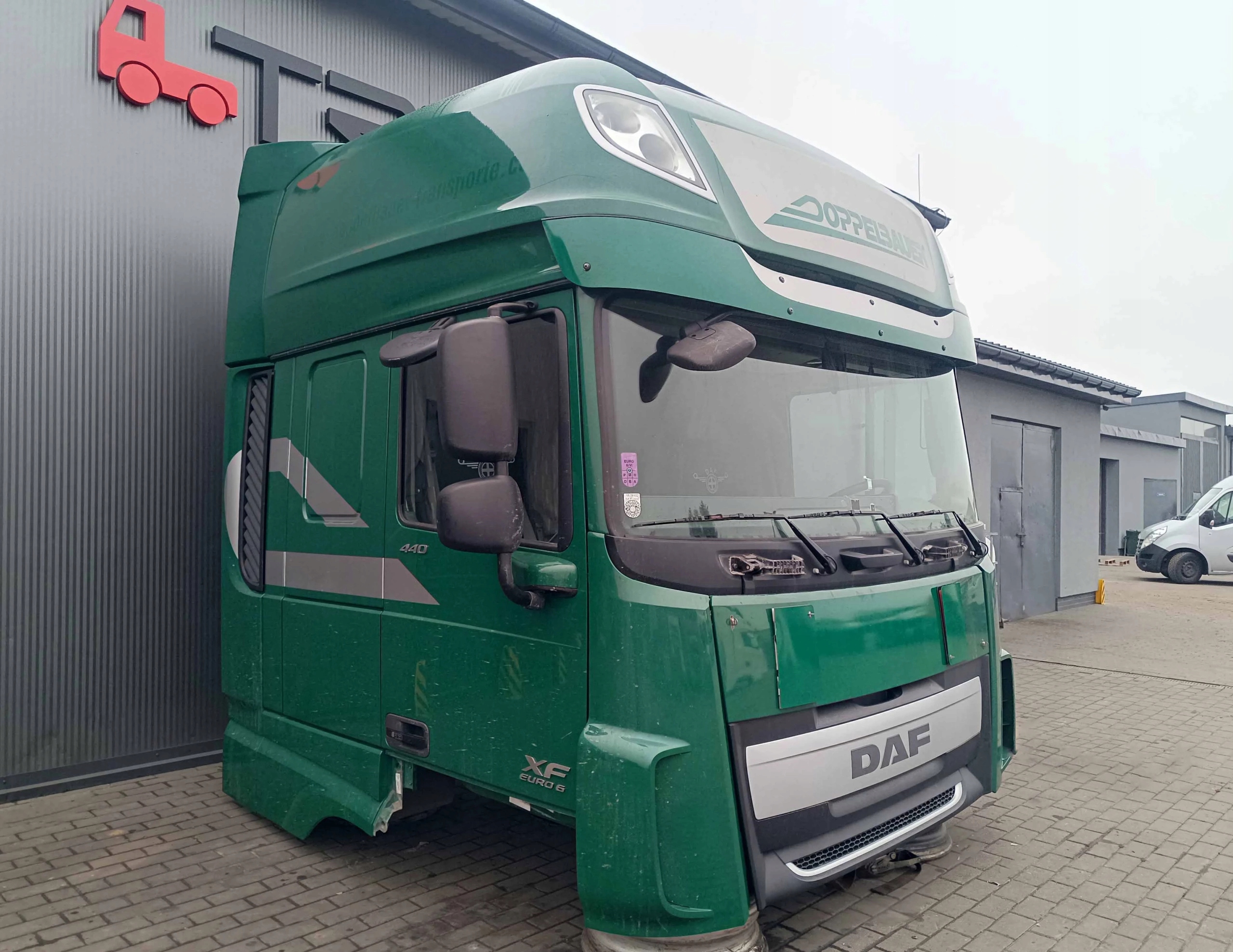 KABINA DAF XF 106 - obrazek 11