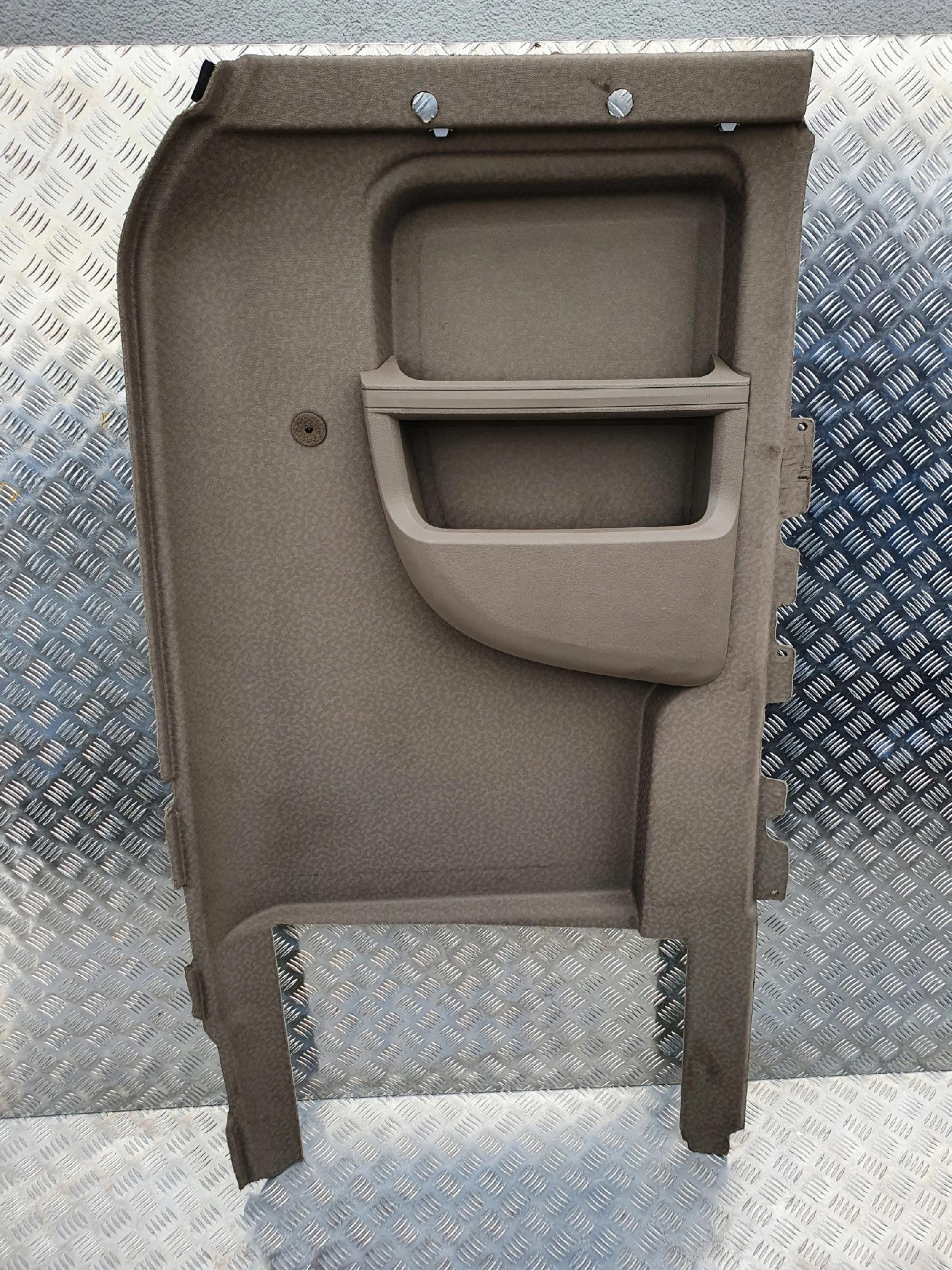 TAPICERKA BOCZNA KABINY SCANIA CR 19 LEWA STRONA