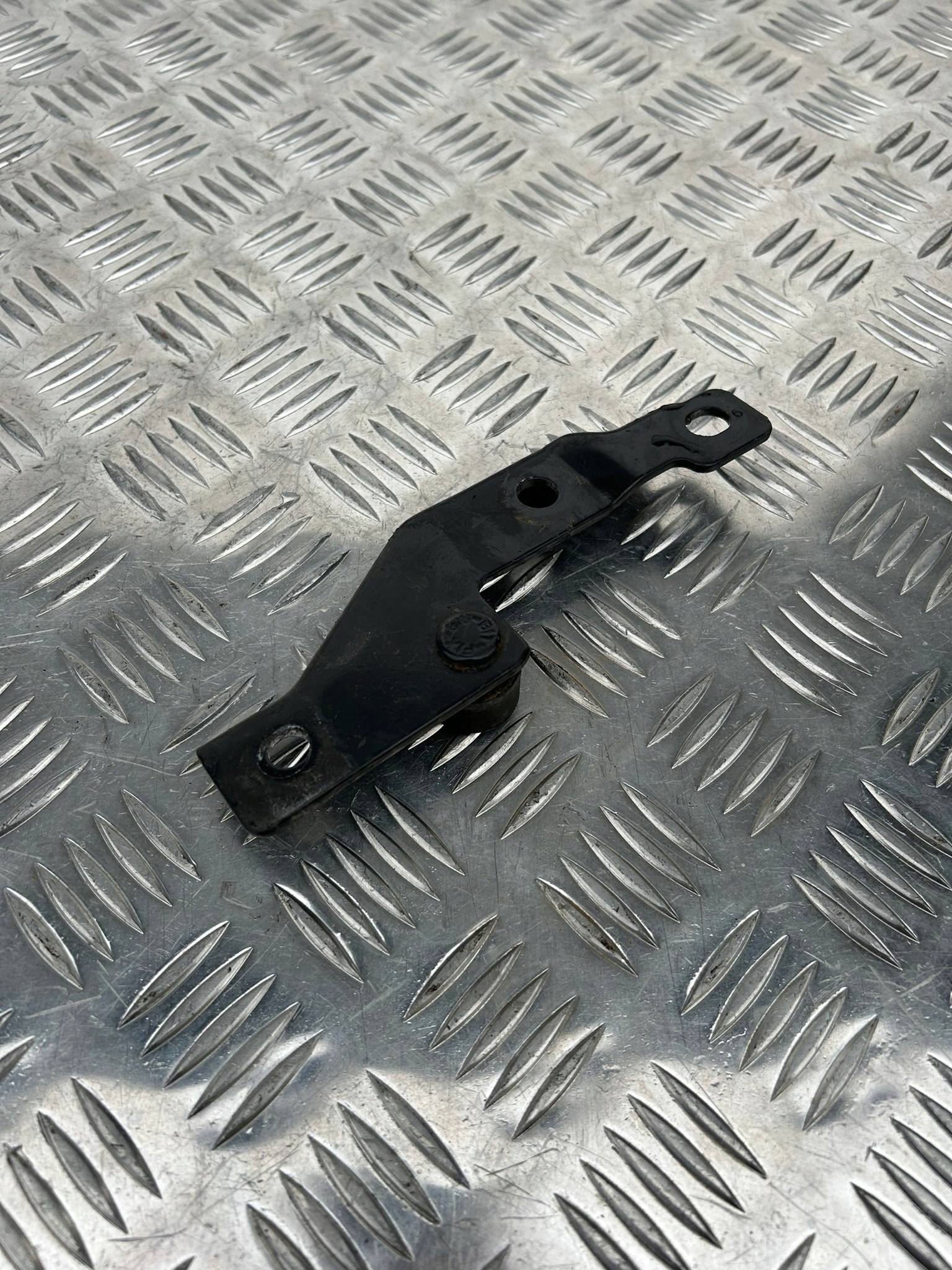 WSPORNIK MASKI KABINY SCANIA R 1733884