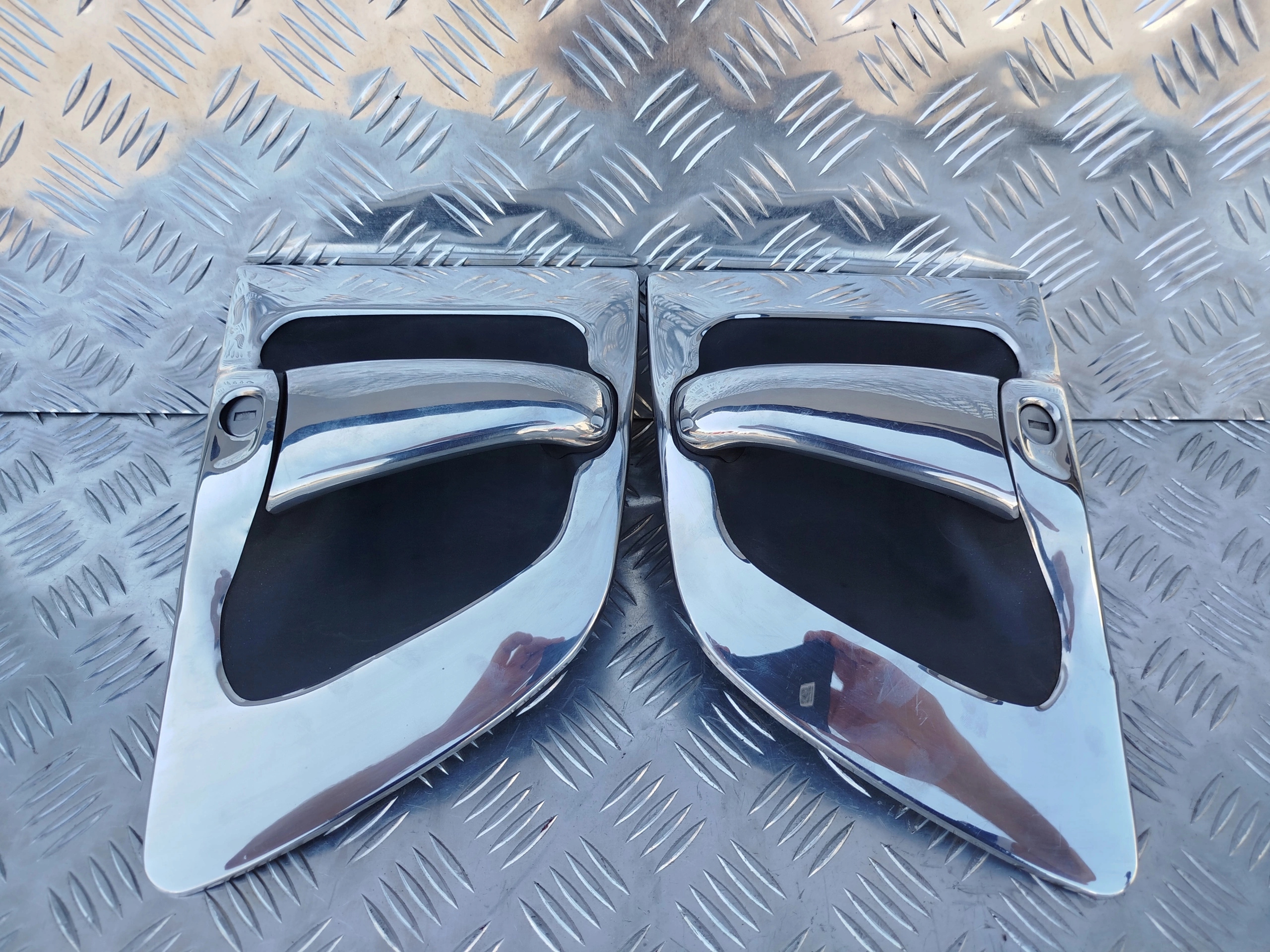 KLAMKA CHROM CHROMOWANA SCANIA R STREAMLINE - obrazek 2