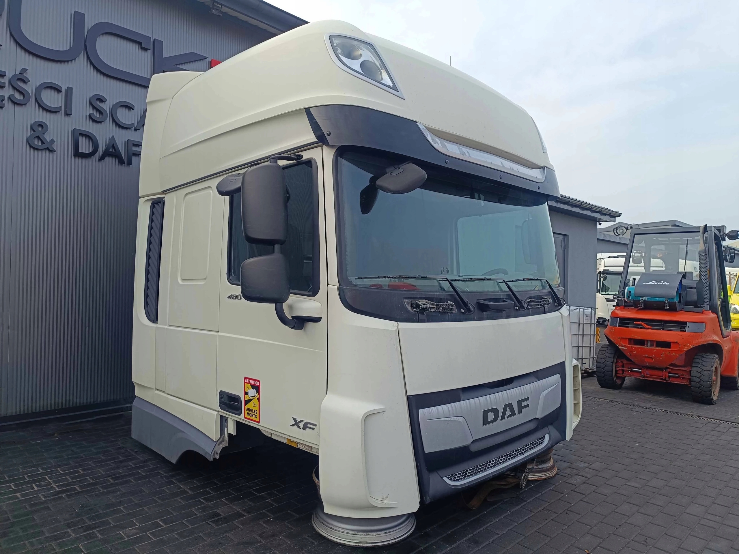 KABINA DAF XF 106 480 LIFT SSC - obrazek 2