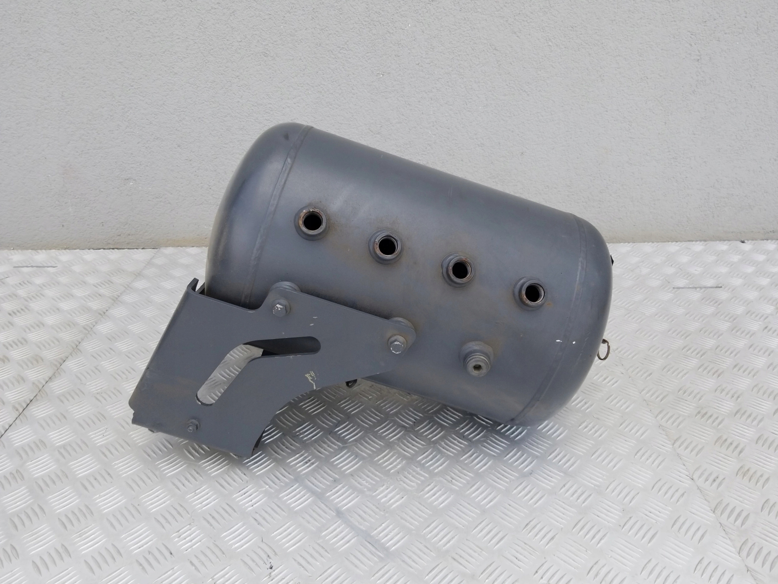 ZBIORNIK POWIETRZA DAF CF 450 LIFT 2019 ROK - obrazek 2