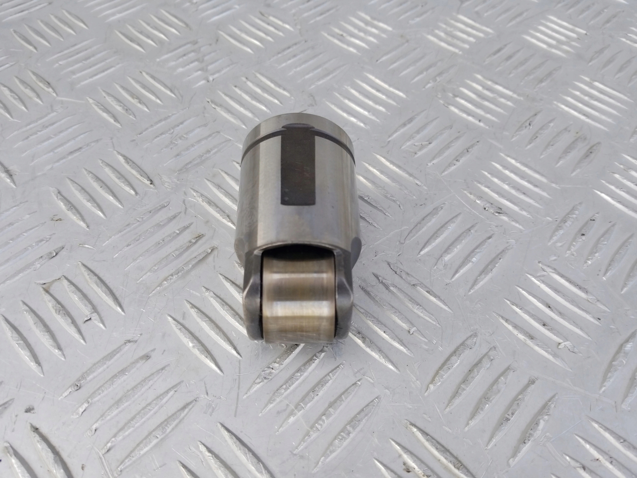 ROLKA POPYCHACZ SZKLANKA POMPY PLD DAF CF 450 MX11 - obrazek 3