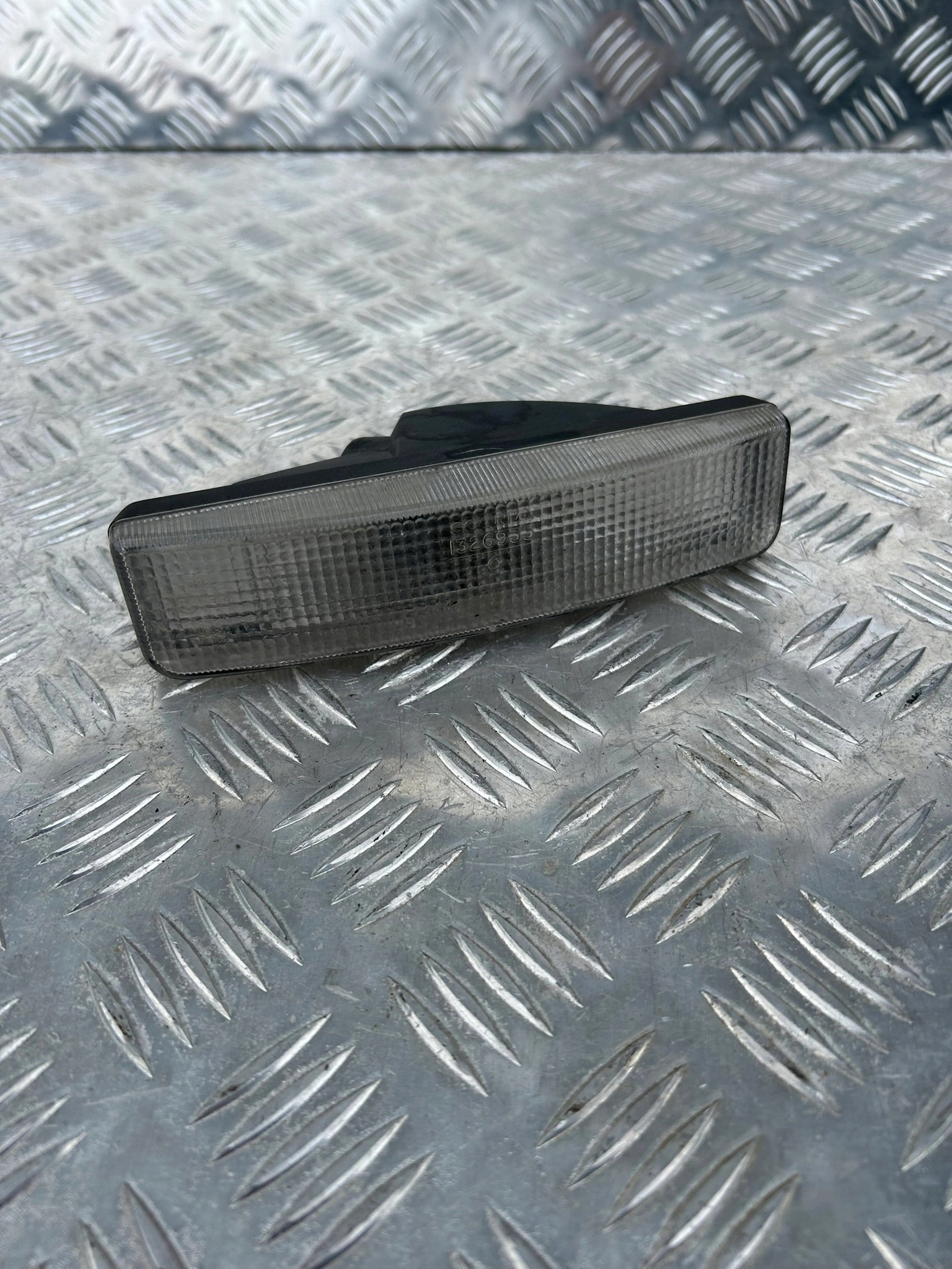 LAMPA LAMPKA OBRYSOWA SCANIA R