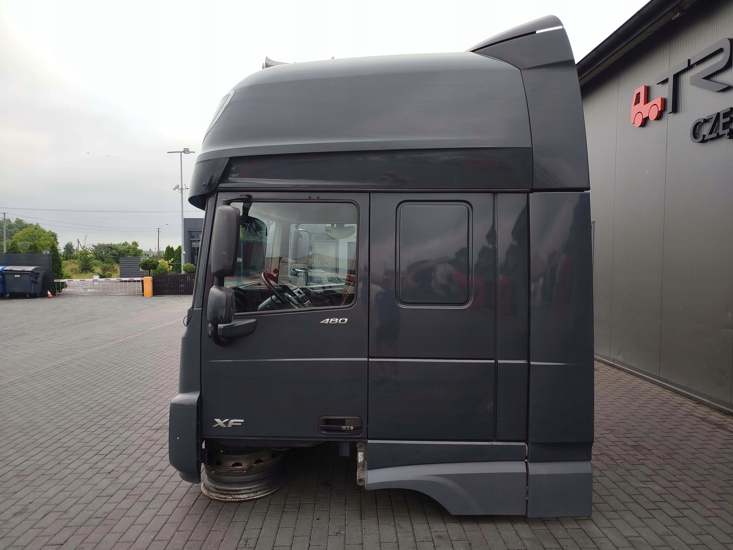 KABINA DAF XF 106 LIFT - obrazek 6