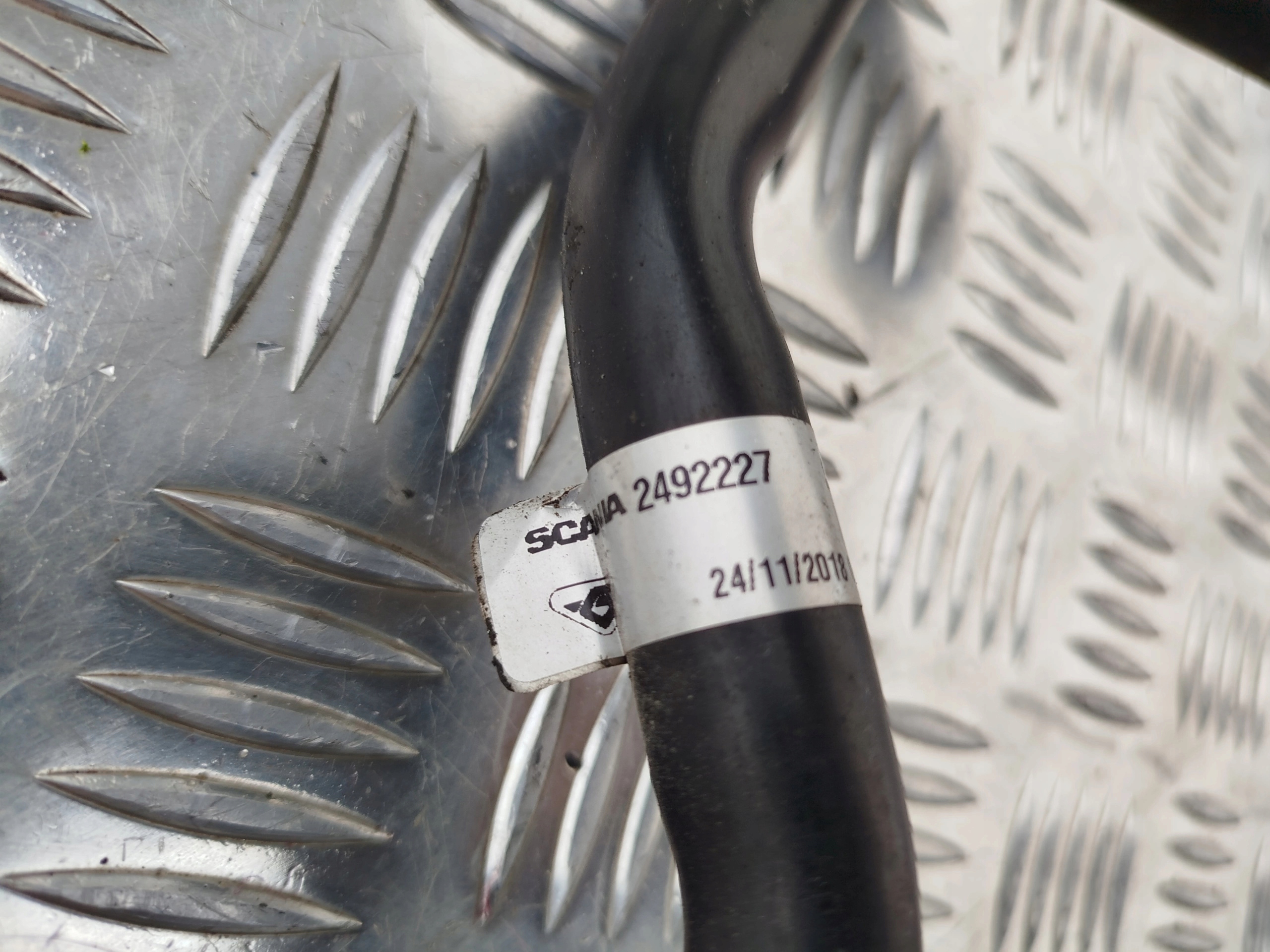 PRZEWÓD KLIMATYZACJI SCANIA NTG 2492227 - obrazek 3