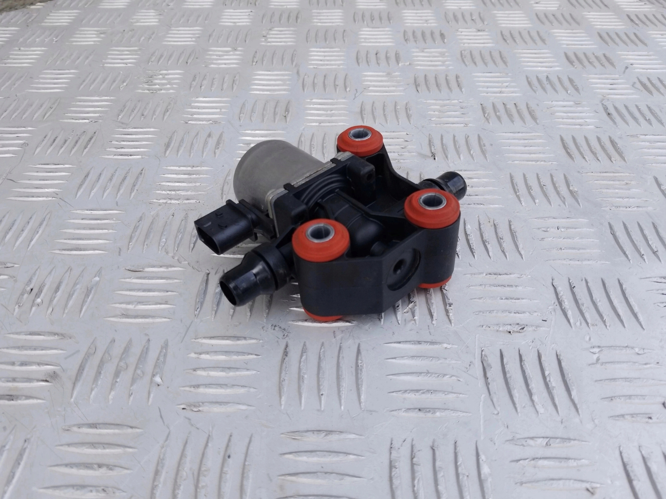 PODGRZEWACZ AD BLUE DAF CF 450 LIFT 2019 R - obrazek 3