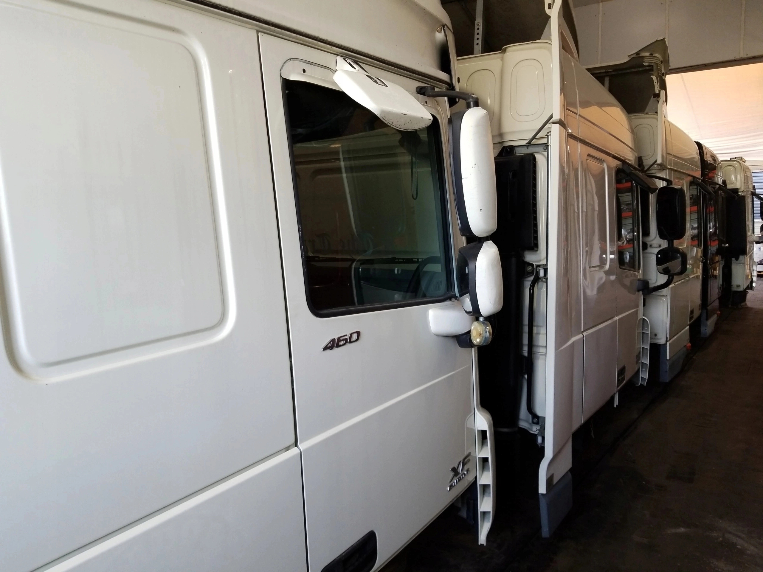 KABINA DAF XF 106 SC - obrazek 2