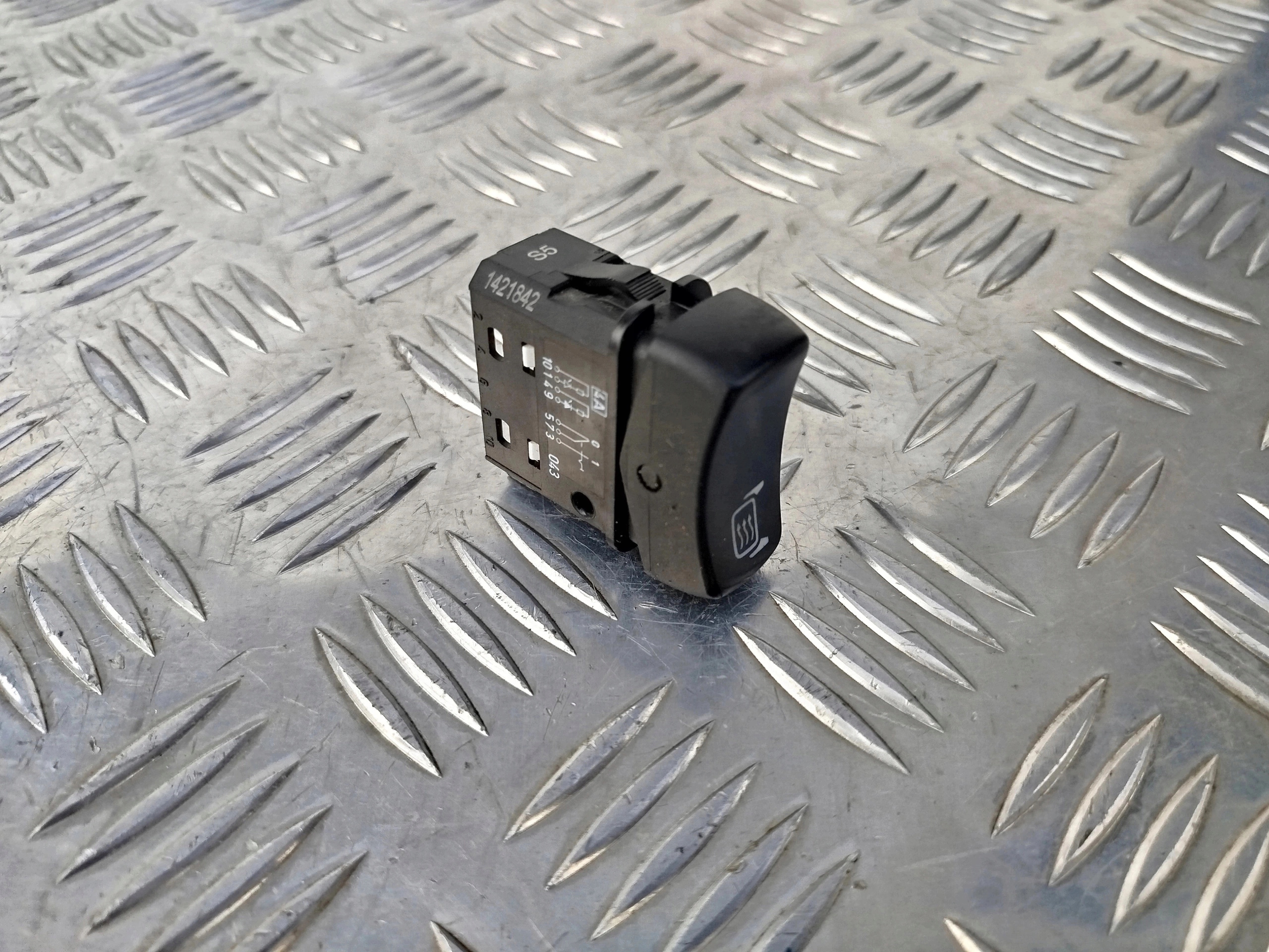 PRZEŁĄCZNIK PRZYCISK SCANIA R 1892246 - obrazek 2