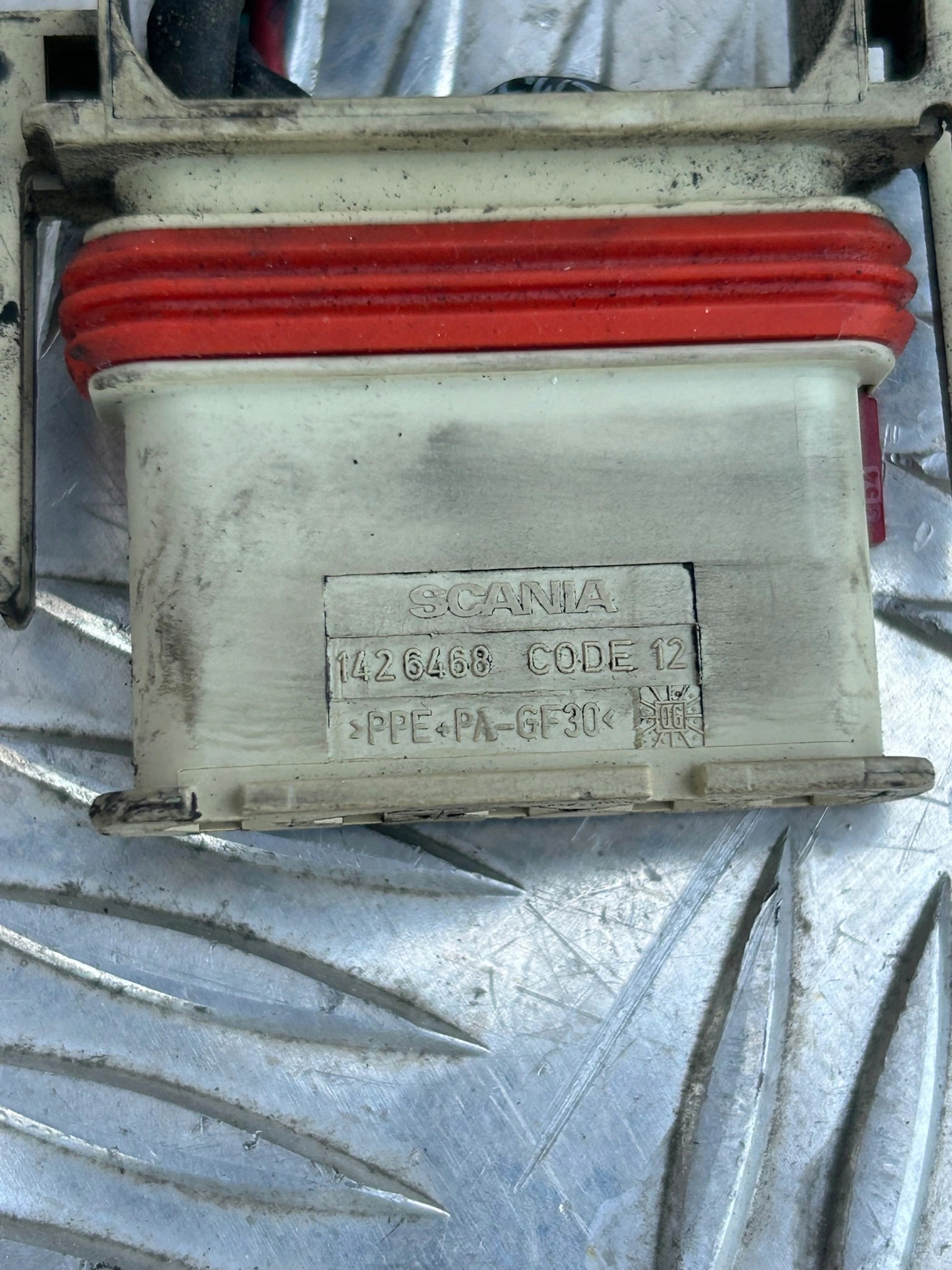 CZUJNIK CIŚNIENIA OLEJU SCANIA R HPI - obrazek 3