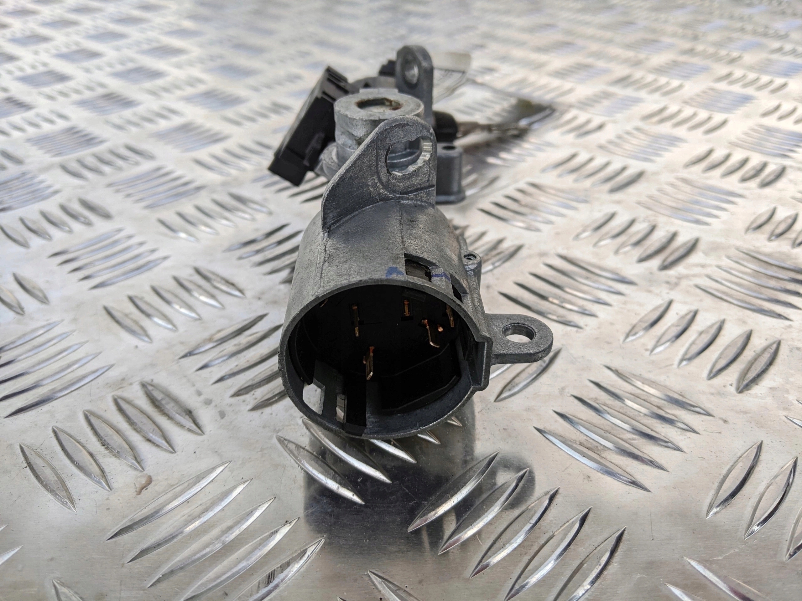 STACYJKA Z KLUCZYKIEM SCANIA R - obrazek 7