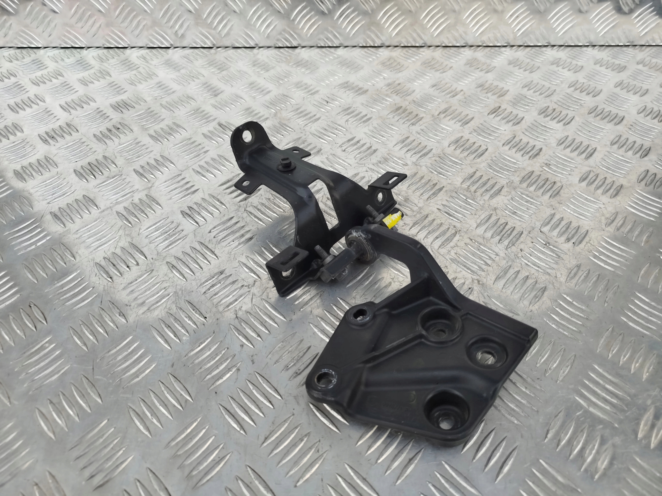 ZAWIAS ATRAPY PRAWY SCANIA R S - obrazek 2