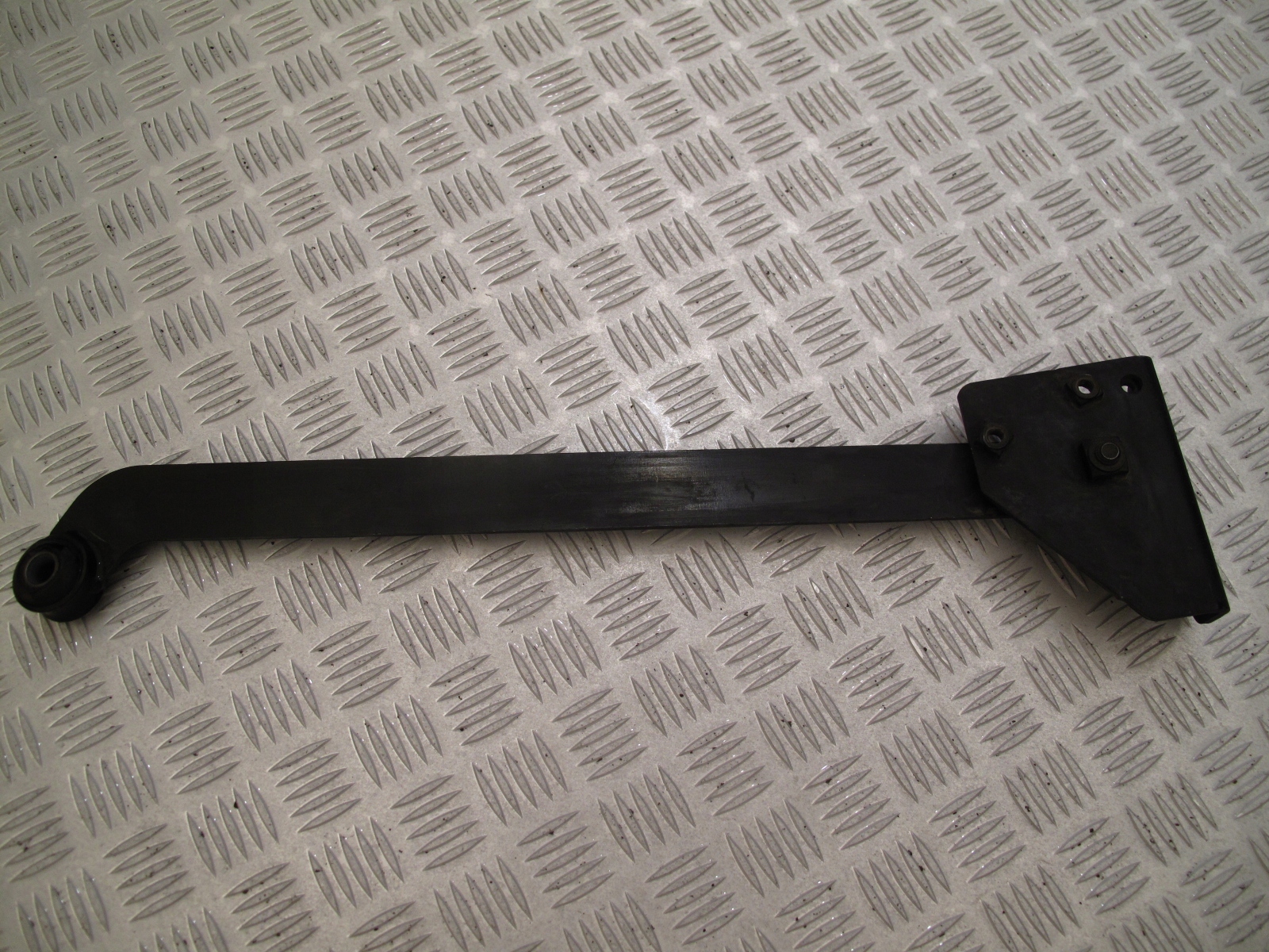 UCHWYT MOCOWANIE INTERCOOLERA SCANIA XPI - obrazek 2