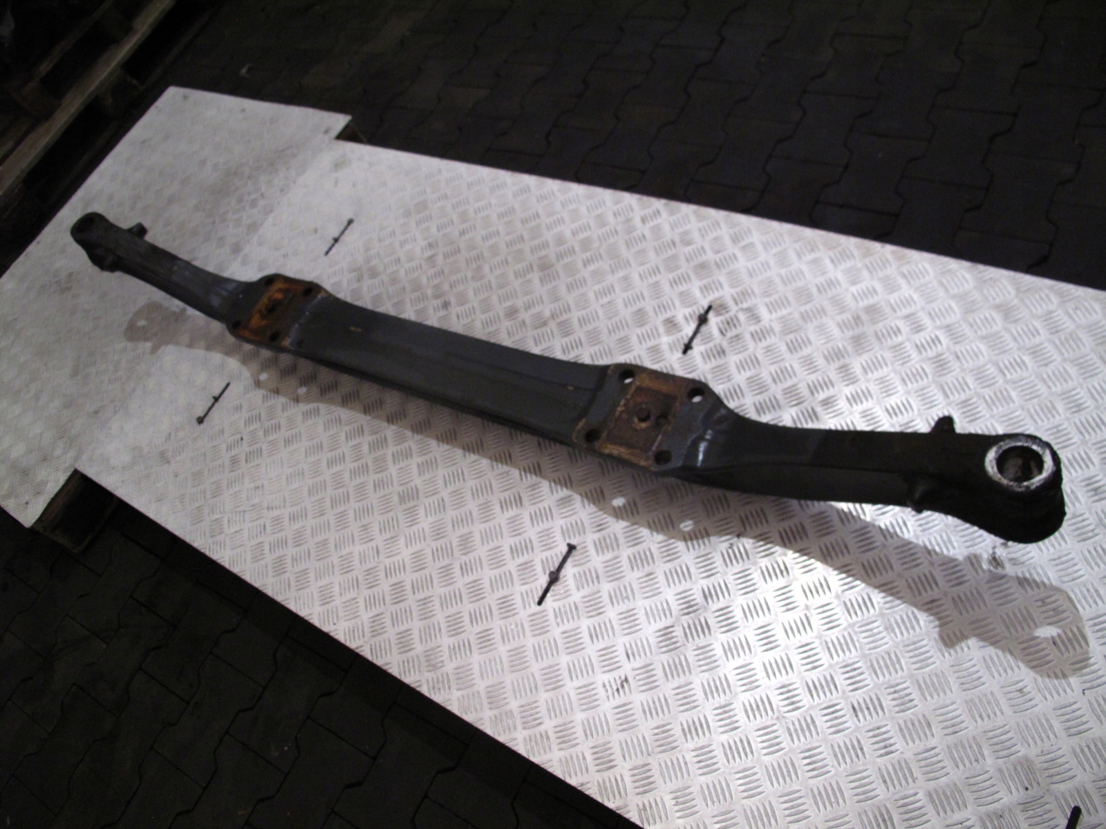 BELKA OŚ OŚKA PRZEDNIA SCANIA 4 R - obrazek 2