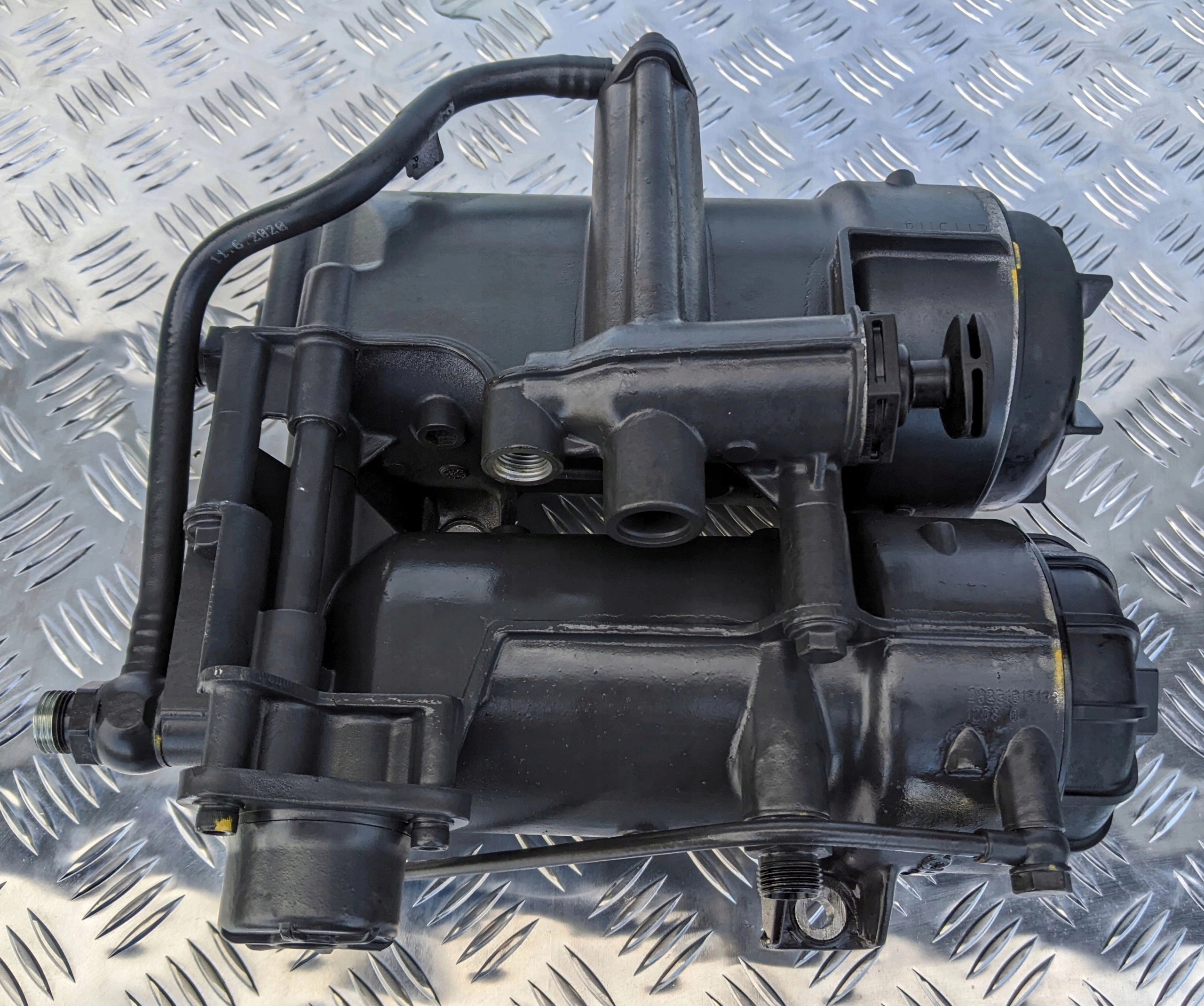 OBUDOWA FILTRA PALIWA SCANIA NTG - obrazek 5