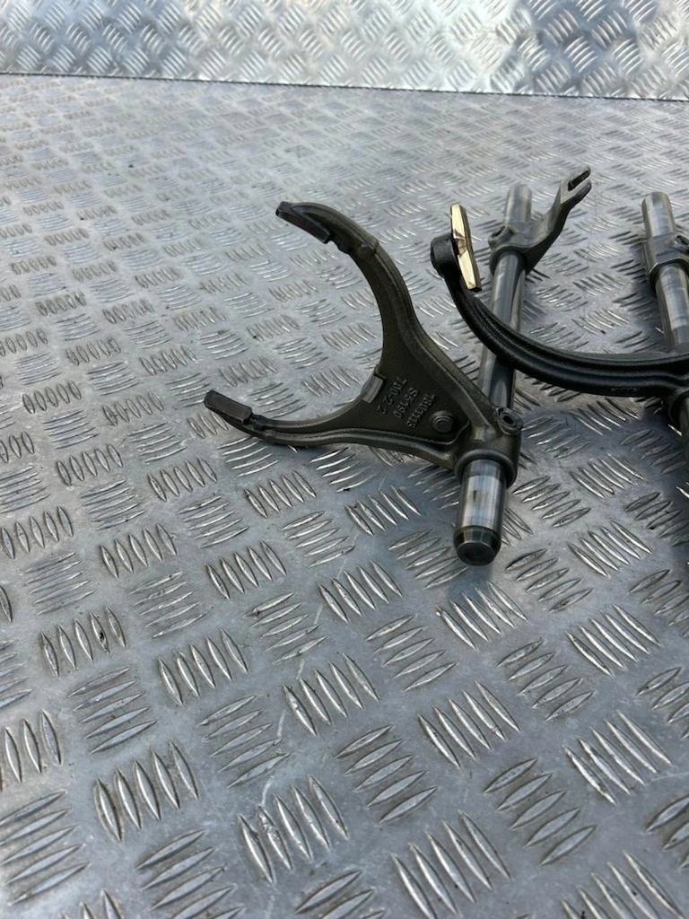 ZESTAW WAŁKÓW SKYRZNI BIEGÓW SCANIA GRS 905 R - obrazek 12