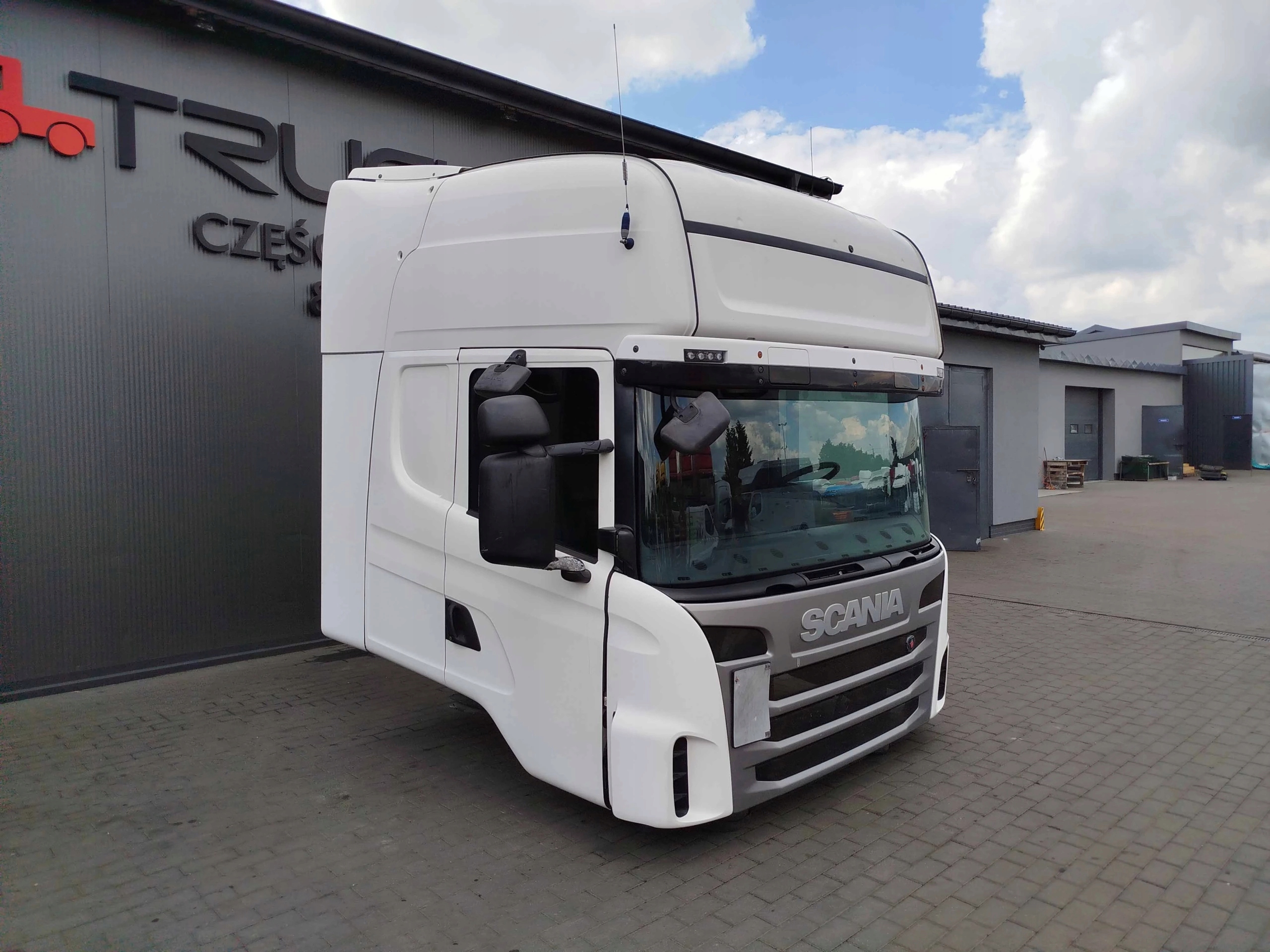 KABINA SCANIA CR19 TOPLINE HPI 2012 ROK - obrazek 2