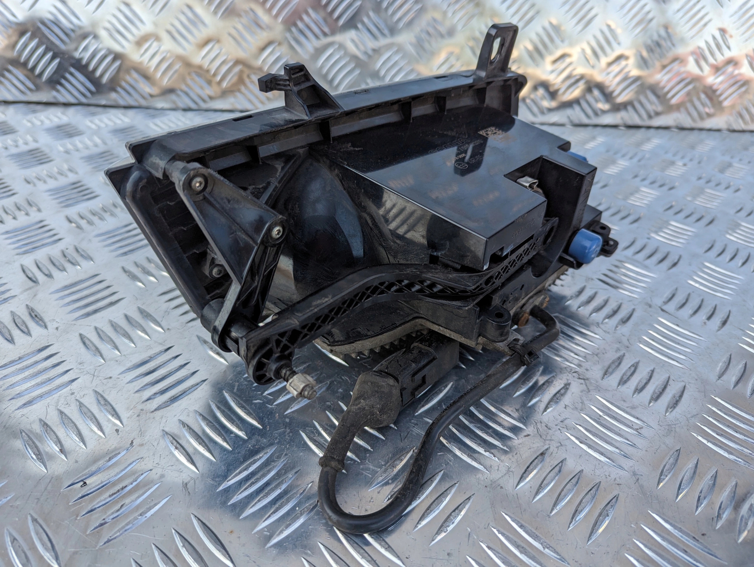 HALOGEN DOLNY ZDERZAKA LEWY SCANIA NTG - obrazek 3