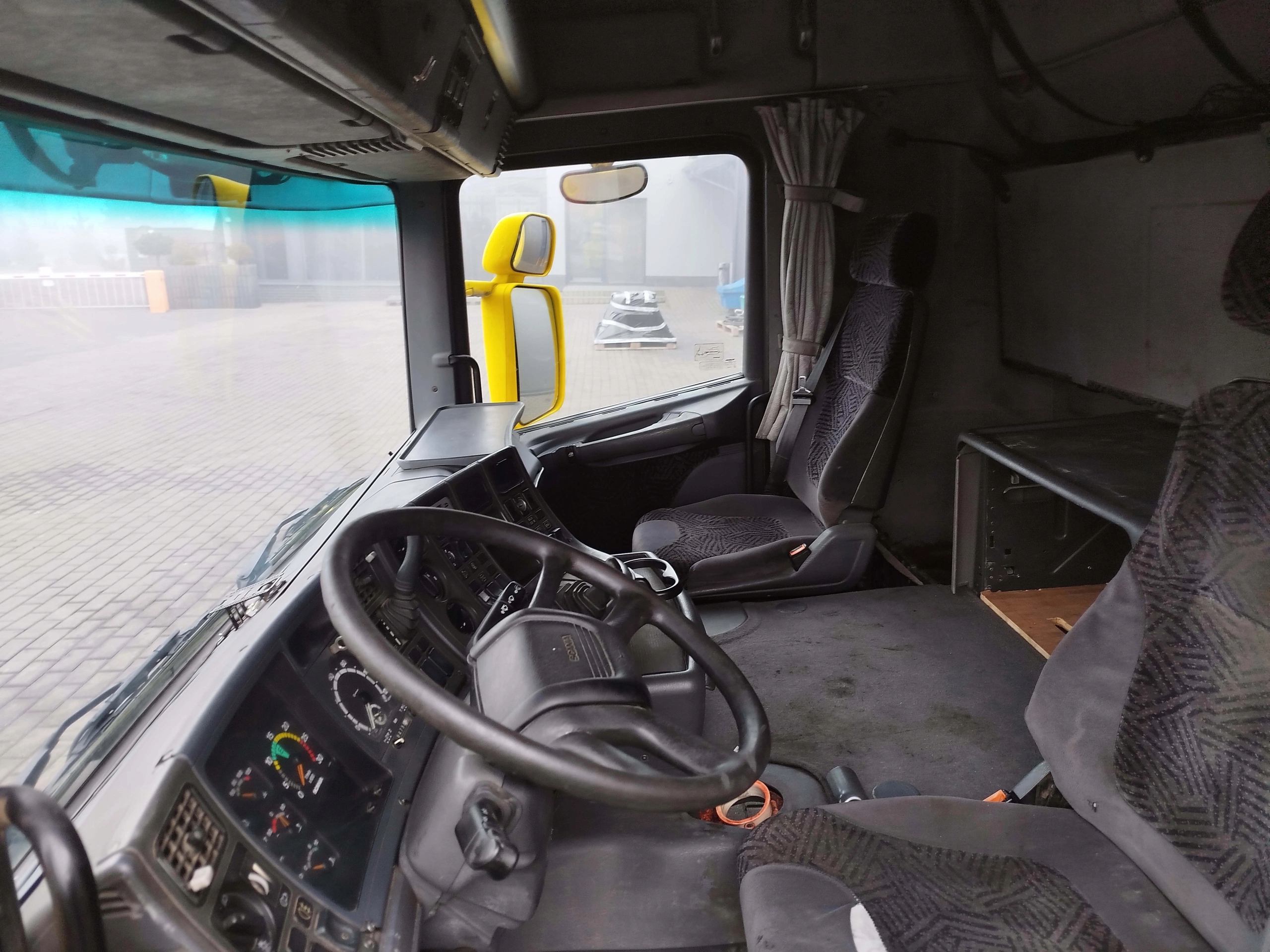 KABINA SCANIA 4 124 - obrazek 8