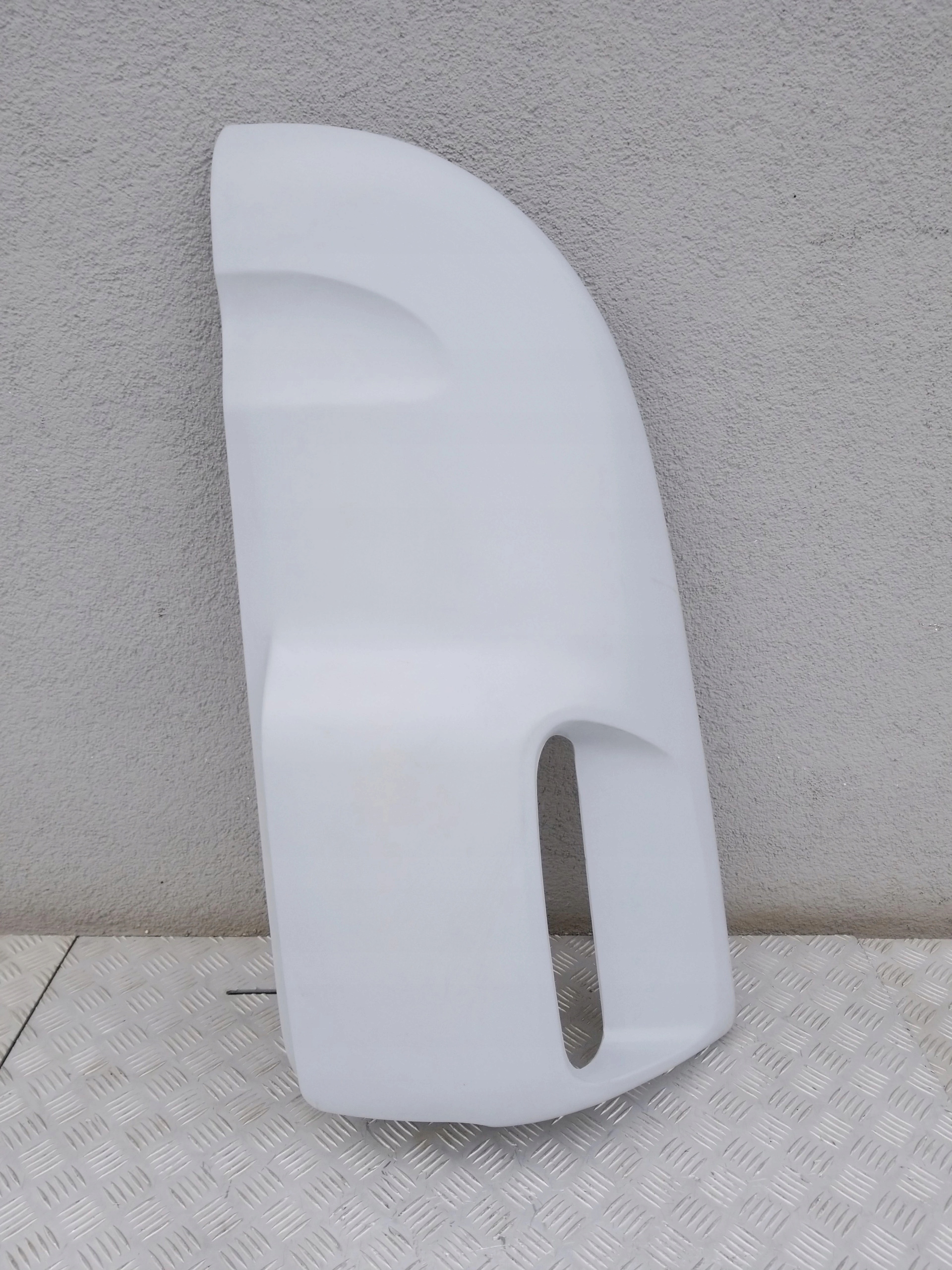 POLIK PRAWY SCANIA R NOWY