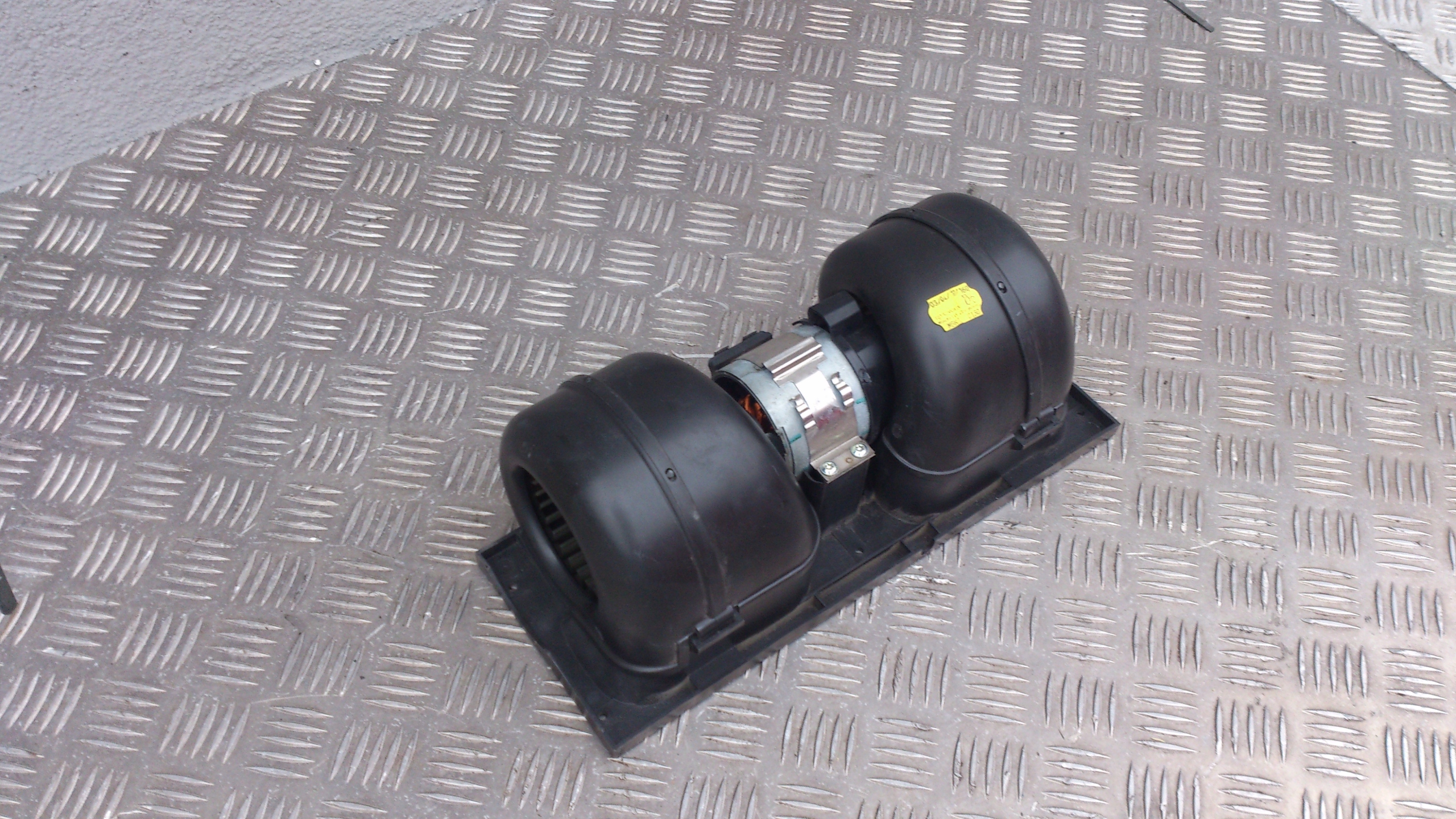 SILNICZEK WENTYLATOR NAGRZEWNICY DAF XF 105 - obrazek 3