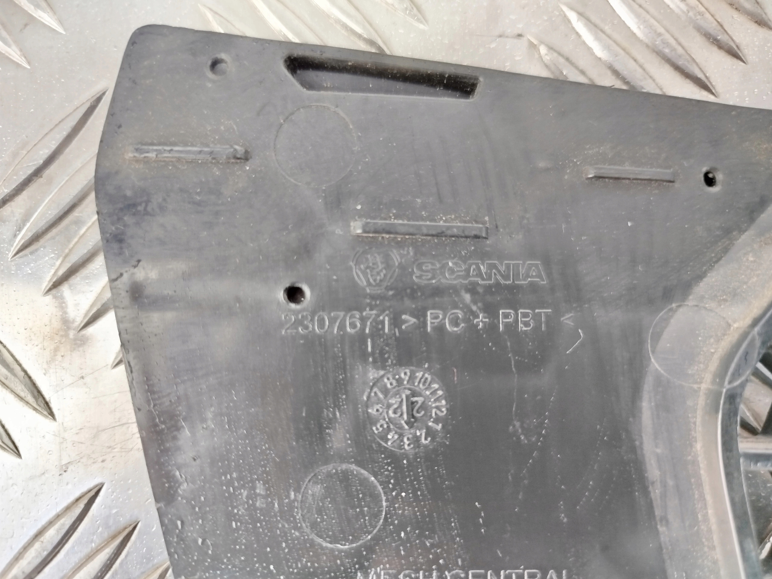 SIATKA ATRAPY SCANIA NTG - obrazek 3