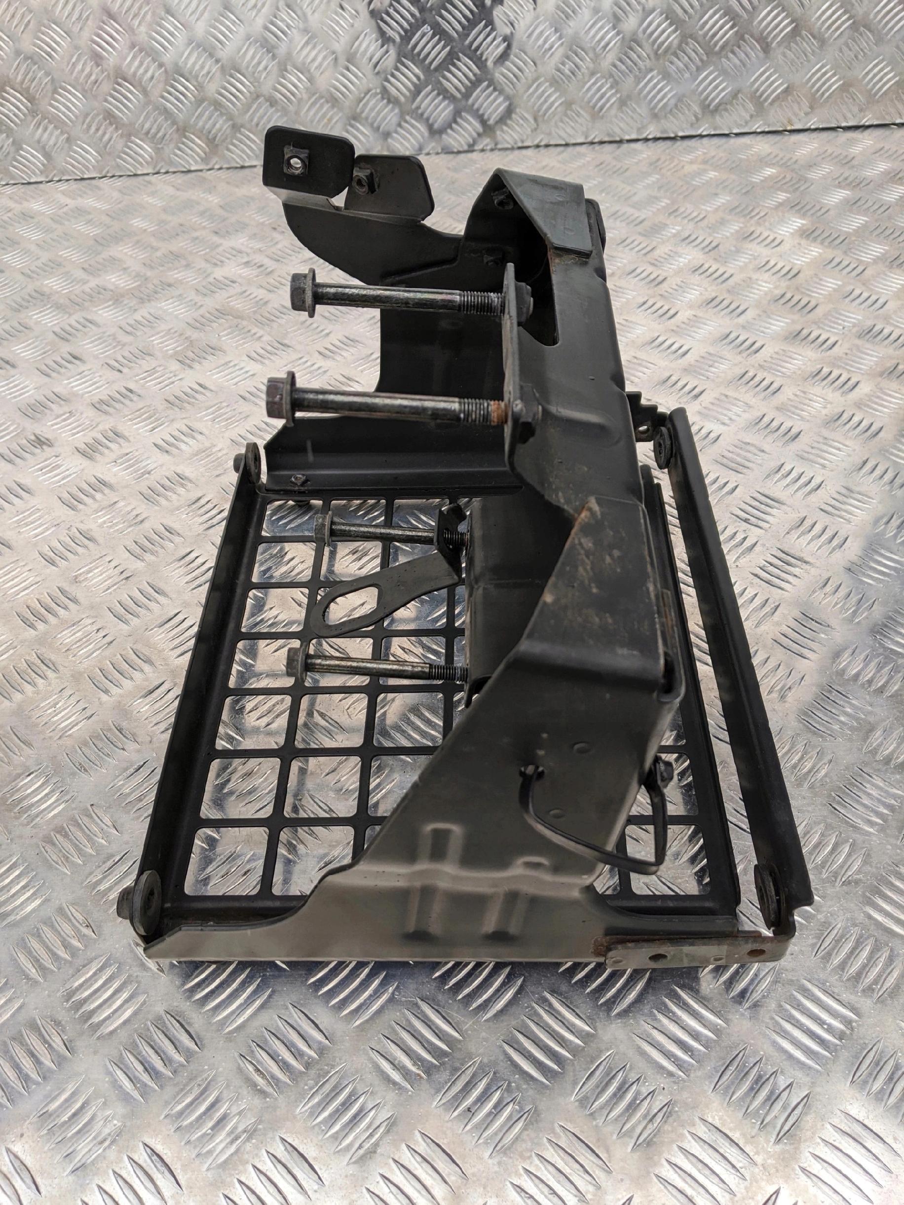 WSPORNIK SIATKA KLIMATYZACJI POSTOJOWEJ SCANIA NTG - obrazek 3