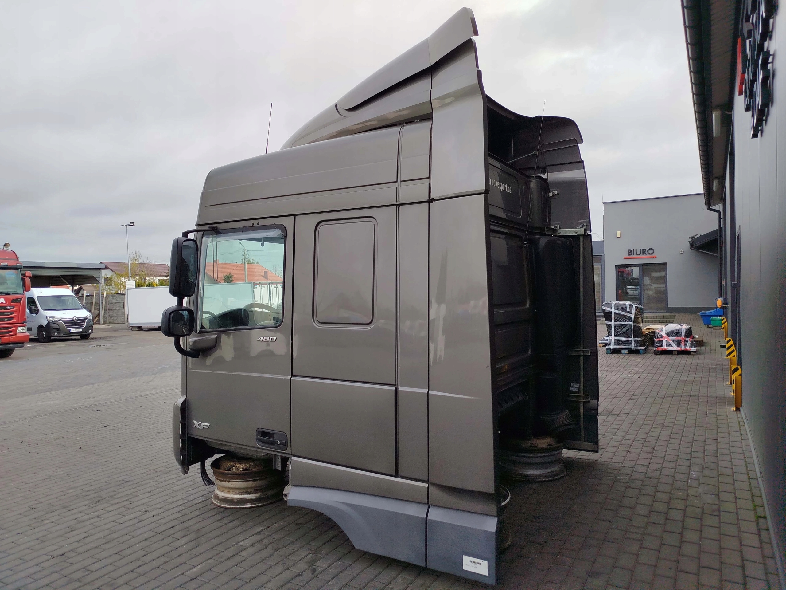 KABINA DAF XF 106 LIFT - obrazek 5