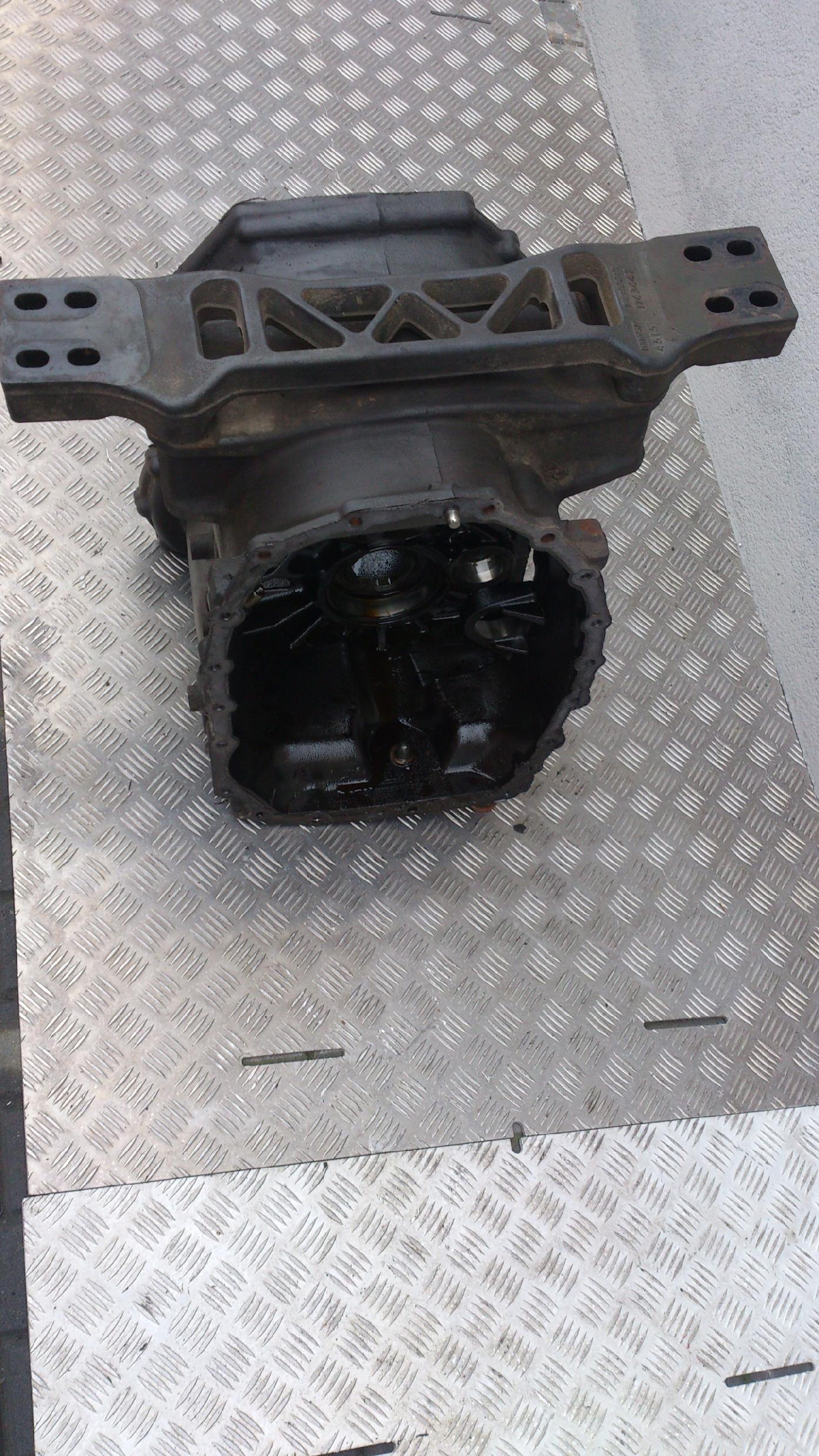 OBUDOWA SKRZYNI BIEGÓW ŚRODKOWA SCANIA R GR 905 - obrazek 4