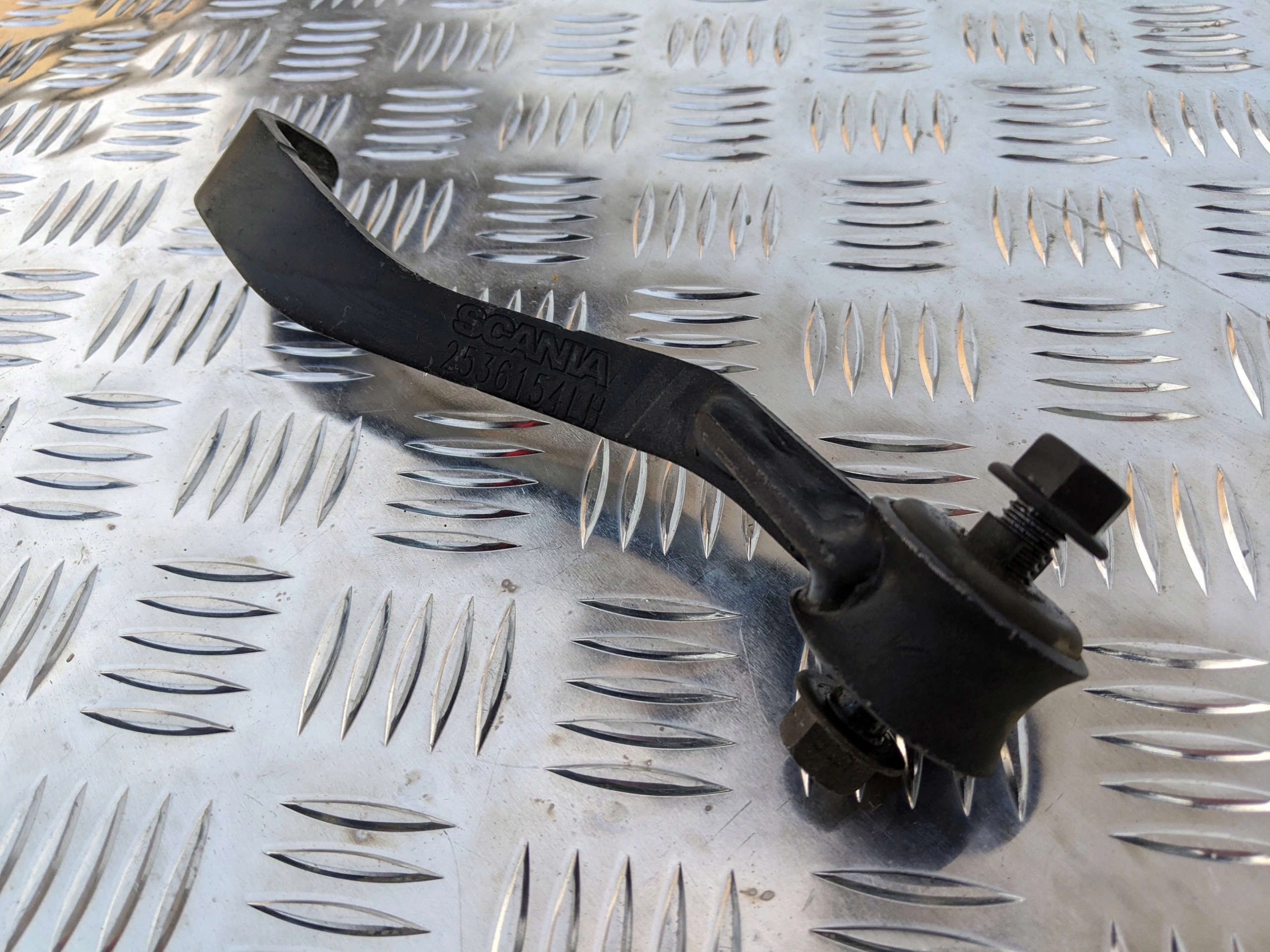 MOCOWANIE CHŁODNICY SCANIA NTG LEWA STRONA - obrazek 2