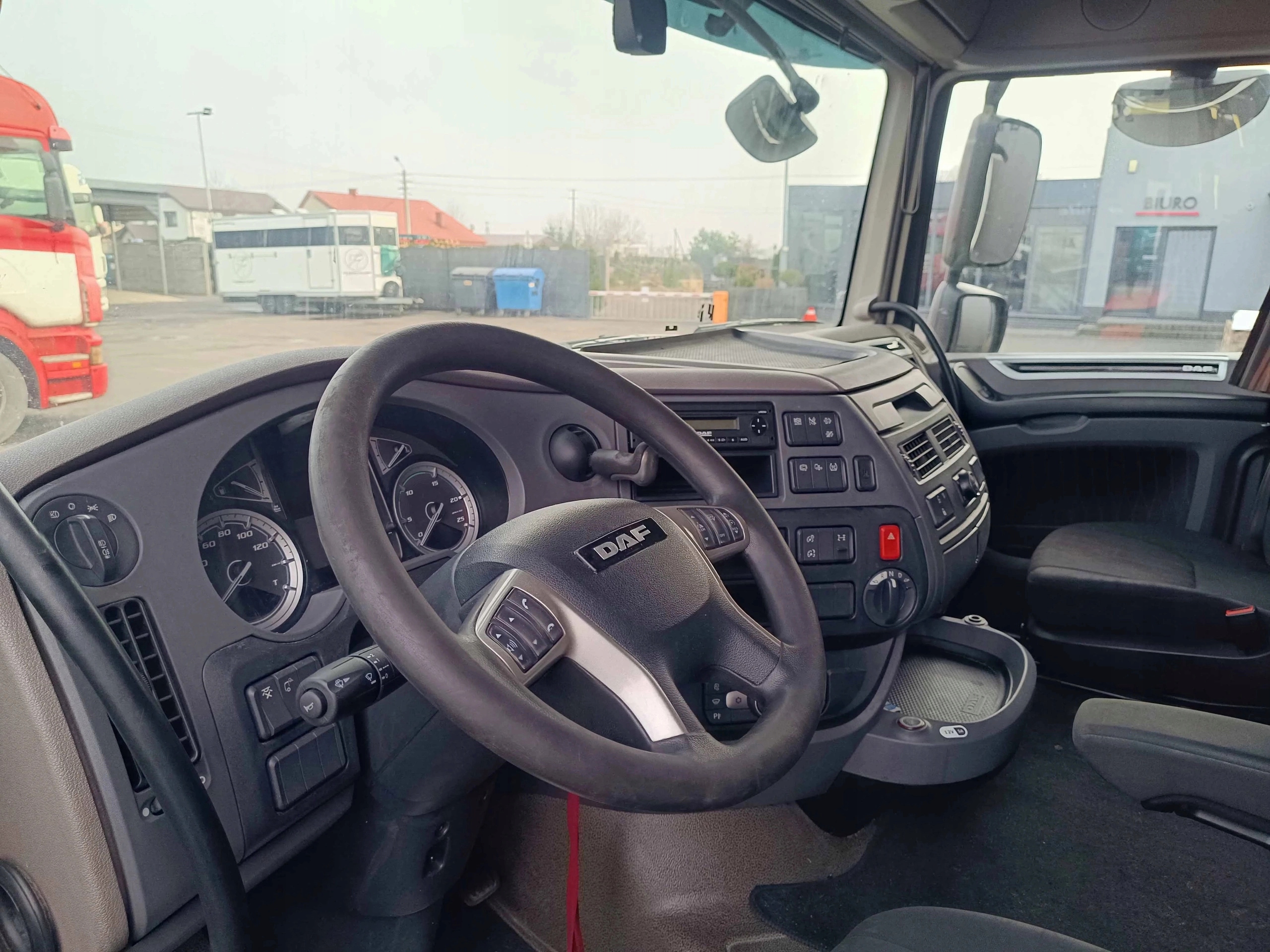 KABINA DAF XF 106 480 LIFT EURO 6 - obrazek 13