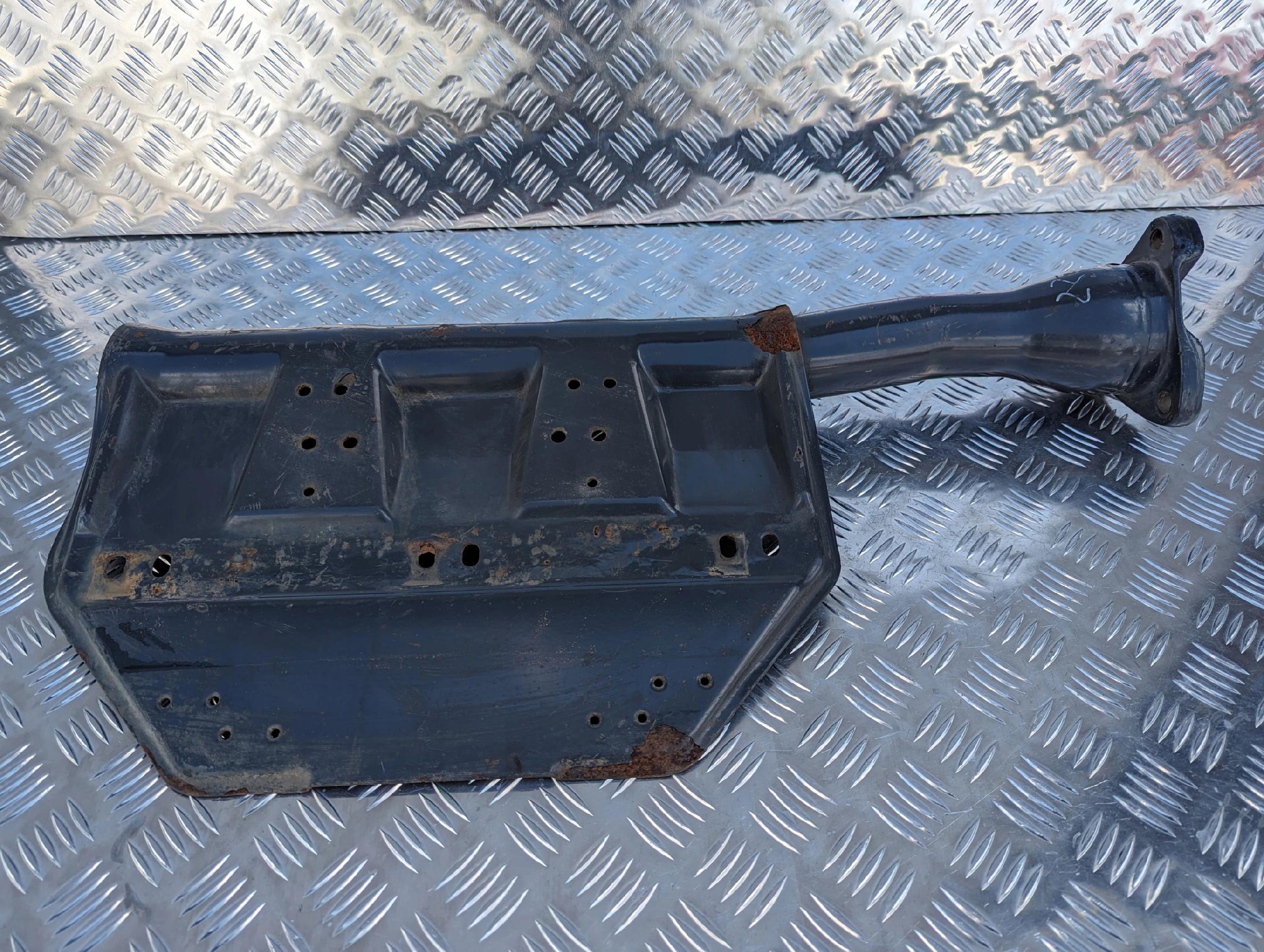 GITARA WSPORNIK BLACHA BŁOTNIKA PRZEDNIA SCANIA R