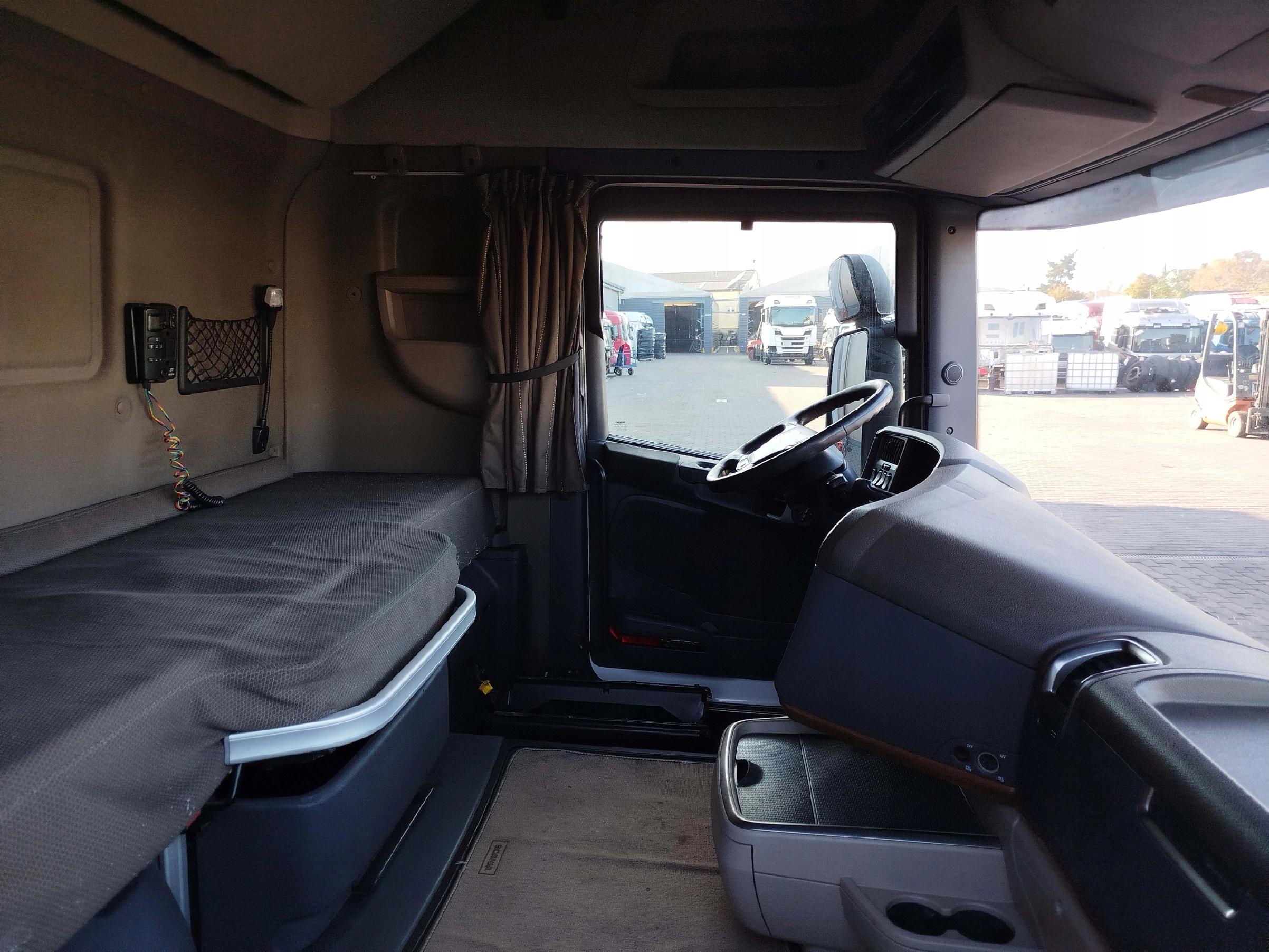 KABINA SCANIA XPI STREAMLINE TOPLINE - obrazek 9