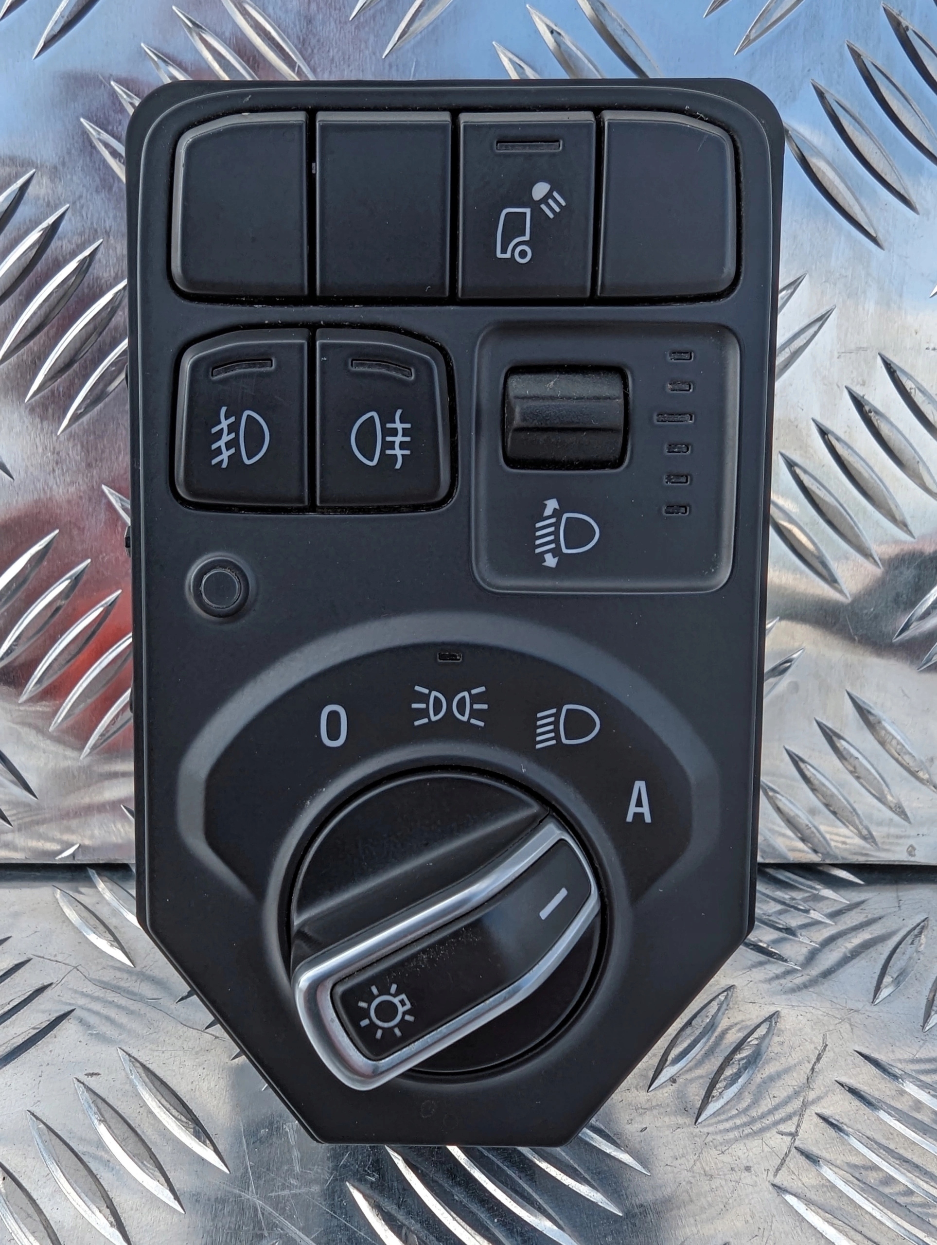 PANEL STEROWNIK SWIATEŁ SCANIA NTG - obrazek 3